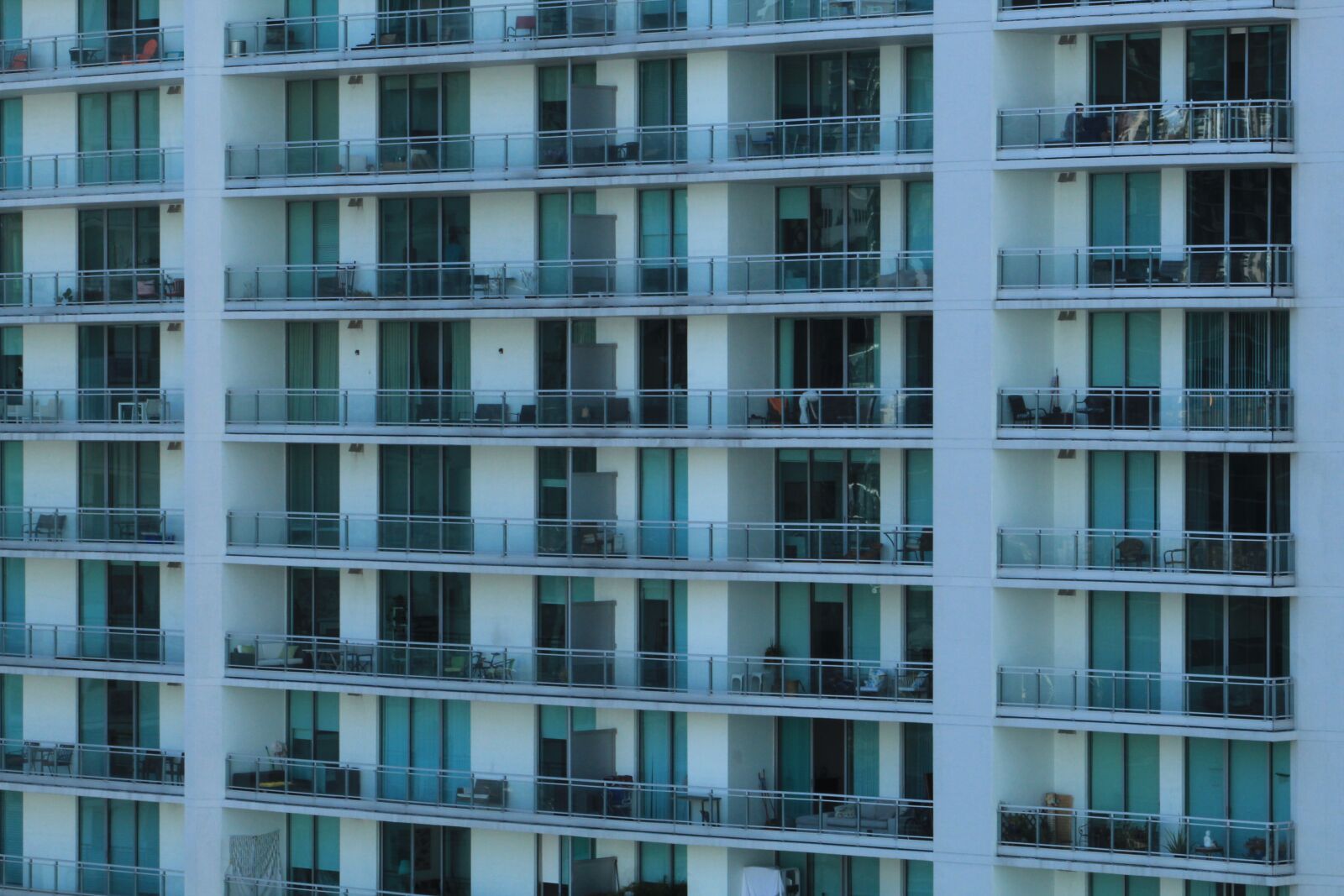Canon EF75-300mm f/4-5.6 sample photo. Miami, metropolis, city photography