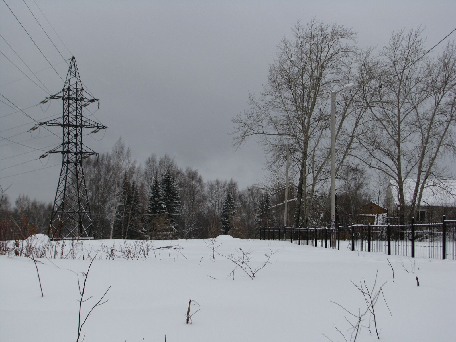 Canon POWERSHOT S5 IS sample photo. Winter, snow, snowdrifts photography