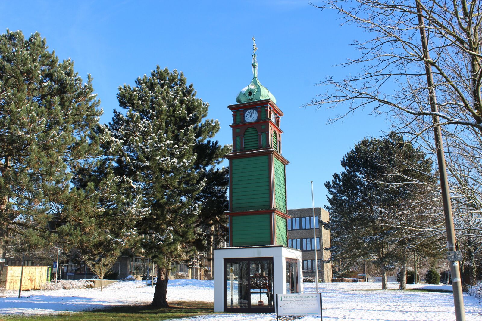 Canon EOS 1200D (EOS Rebel T5 / EOS Kiss X70 / EOS Hi) sample photo. Clock, hiddenhausen, winter photography
