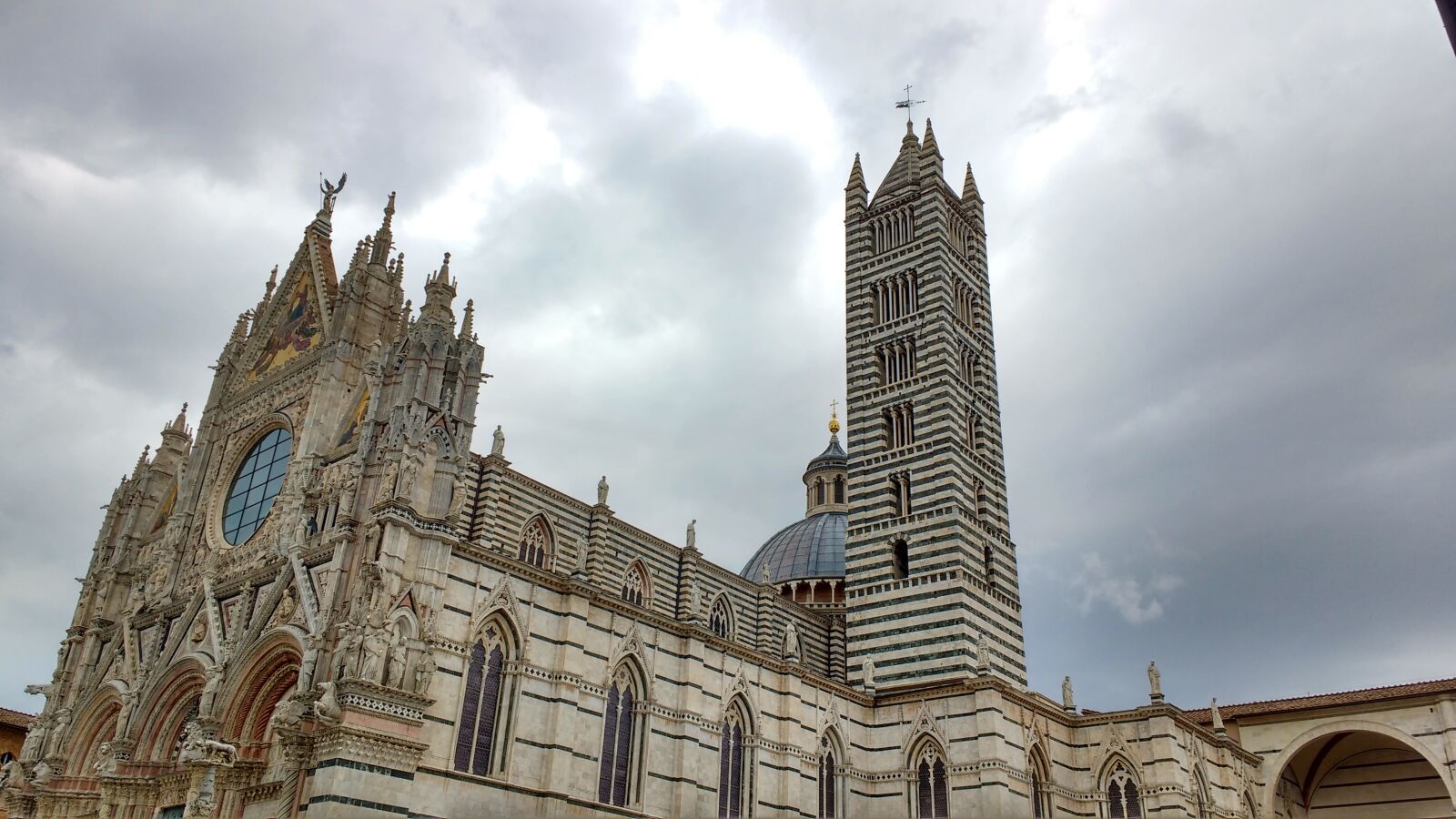 Motorola MotoG3 sample photo. Siena, dom, church photography