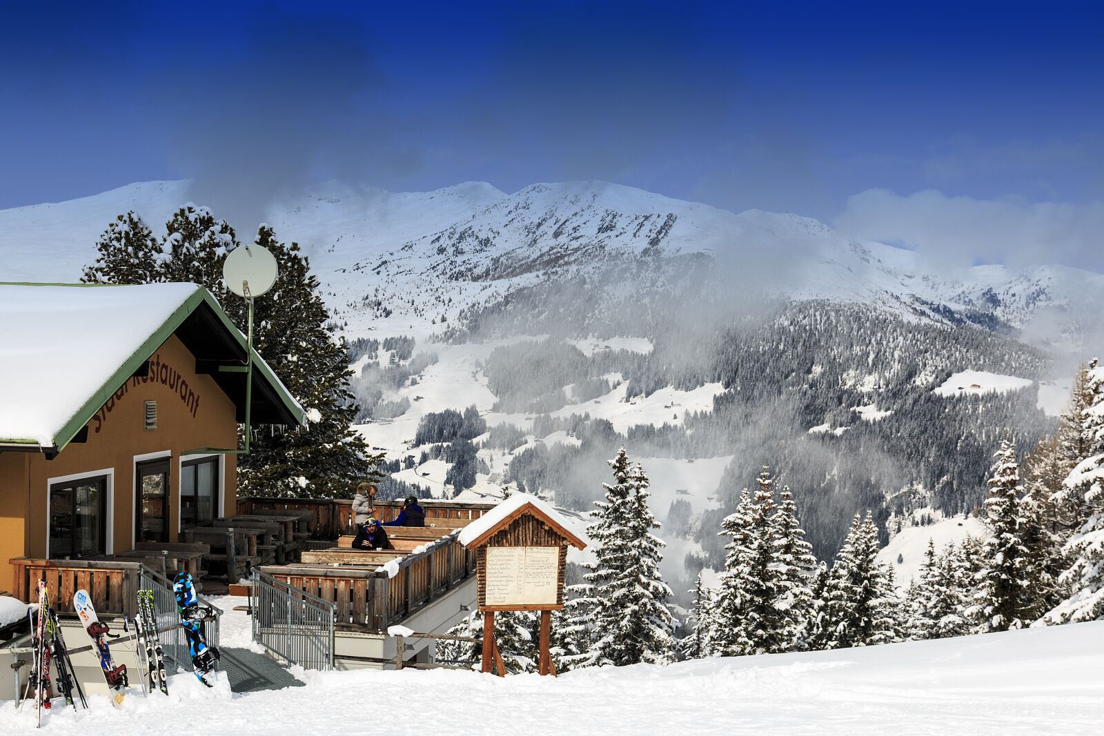 Canon EOS 70D sample photo. Snow, winter, chalet photography