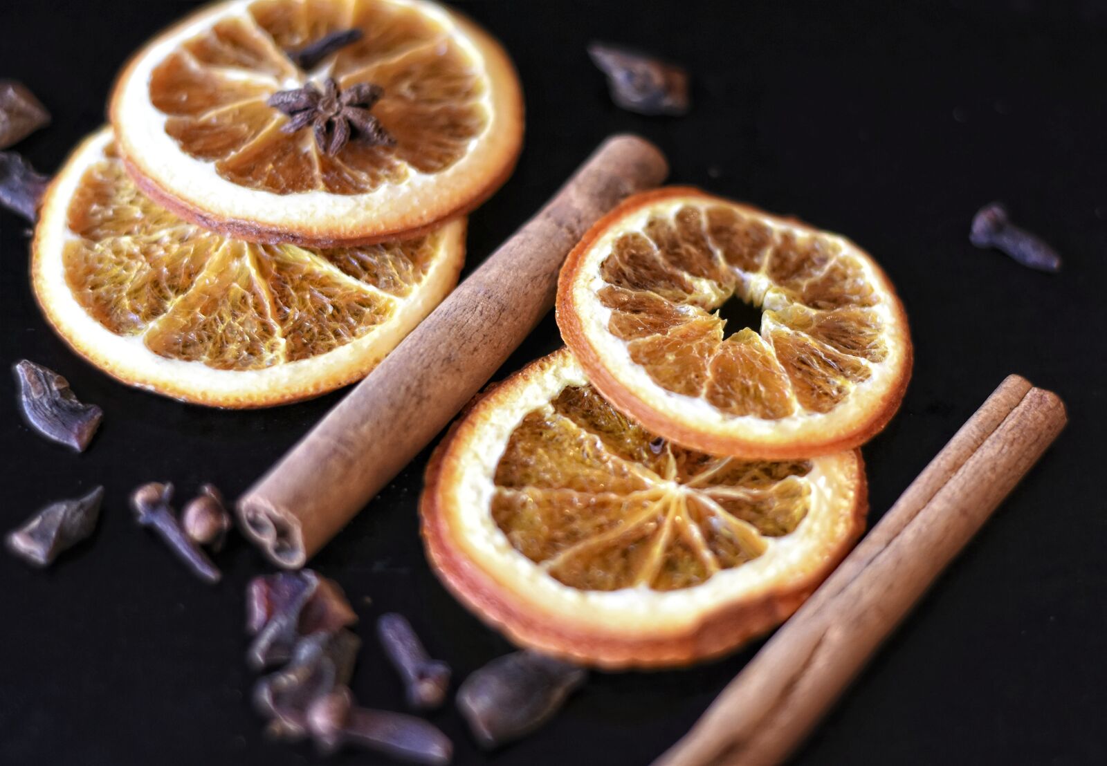 Nikon D7200 sample photo. Orange, cinnamon, cloves photography