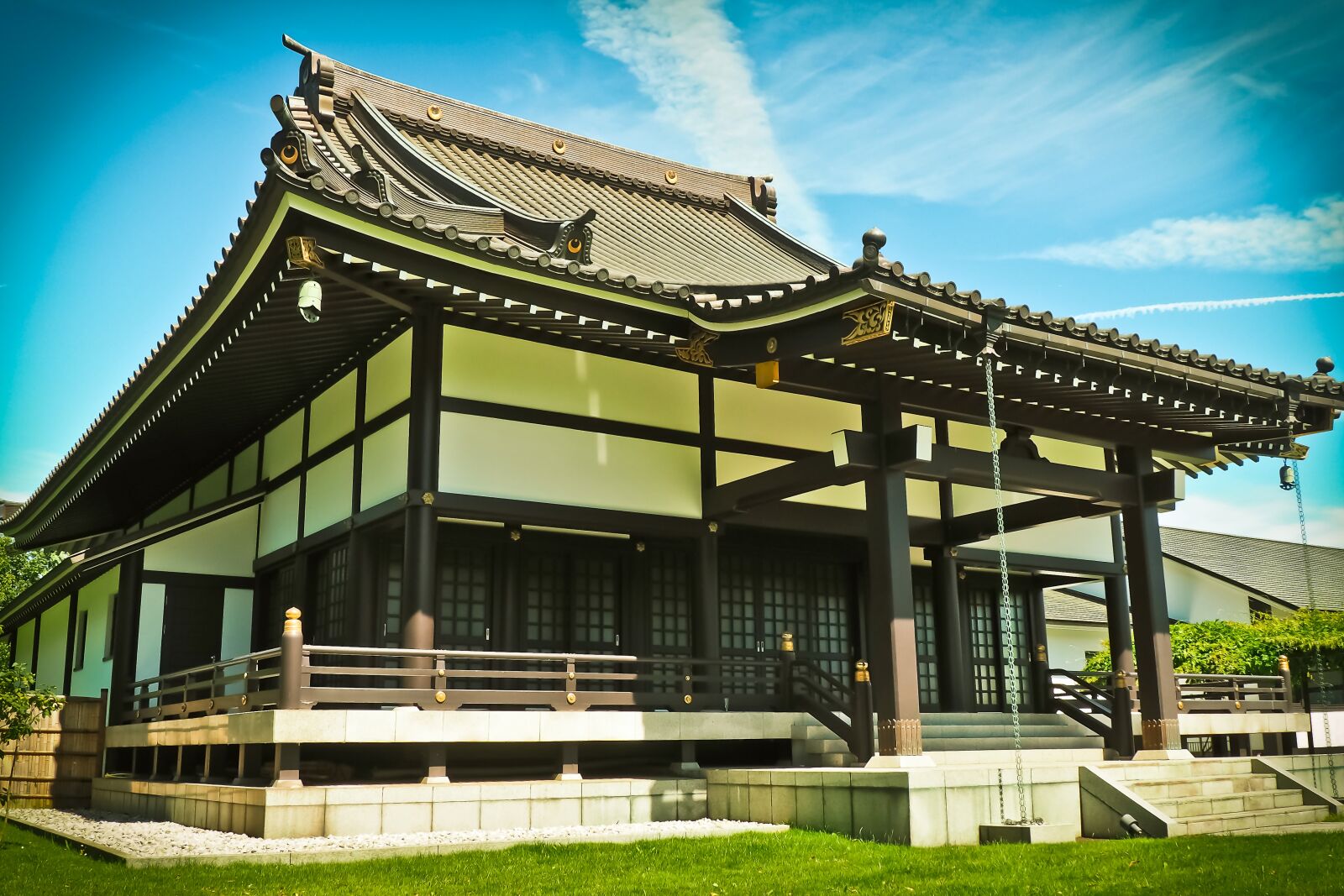 Olympus OM-D E-M10 sample photo. Architecture, asia, building photography