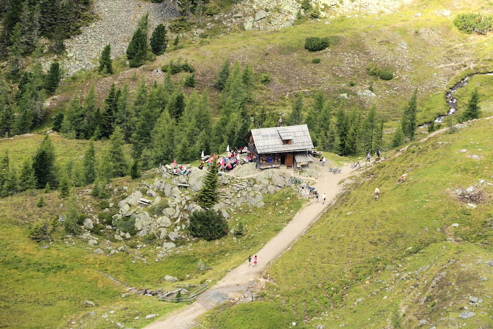 Canon EOS 750D (EOS Rebel T6i / EOS Kiss X8i) sample photo. Mountain hut, alpine, alm photography