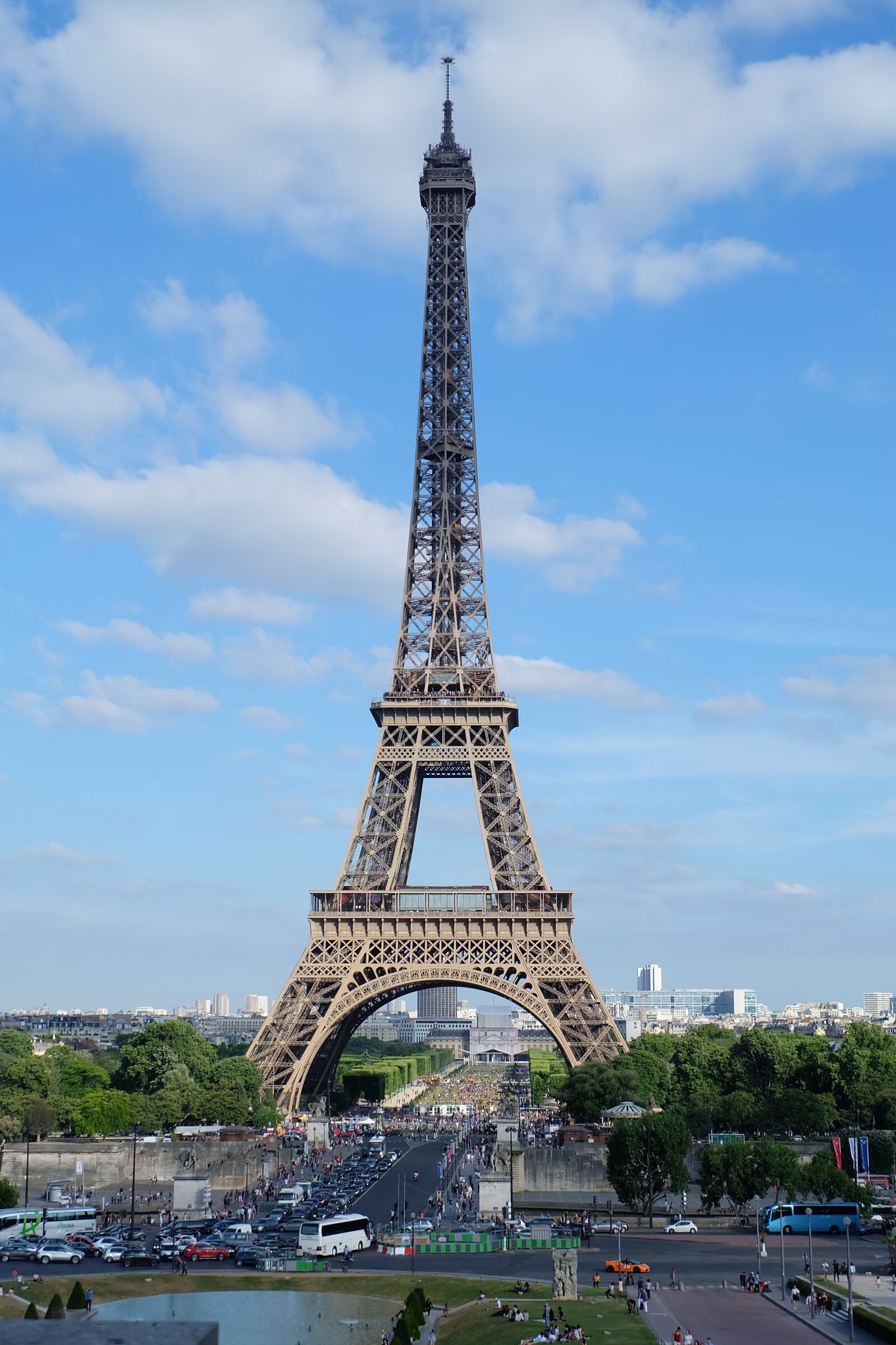 Fujifilm X-A2 + Fujifilm XC 16-50mm F3.5-5.6 OIS II sample photo. Paris, gallery, landmark photography