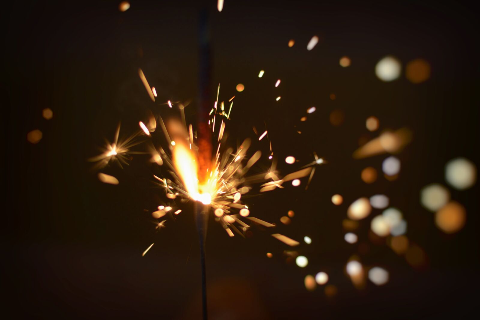 Nikon D5200 sample photo. Bright, celebration, dark photography