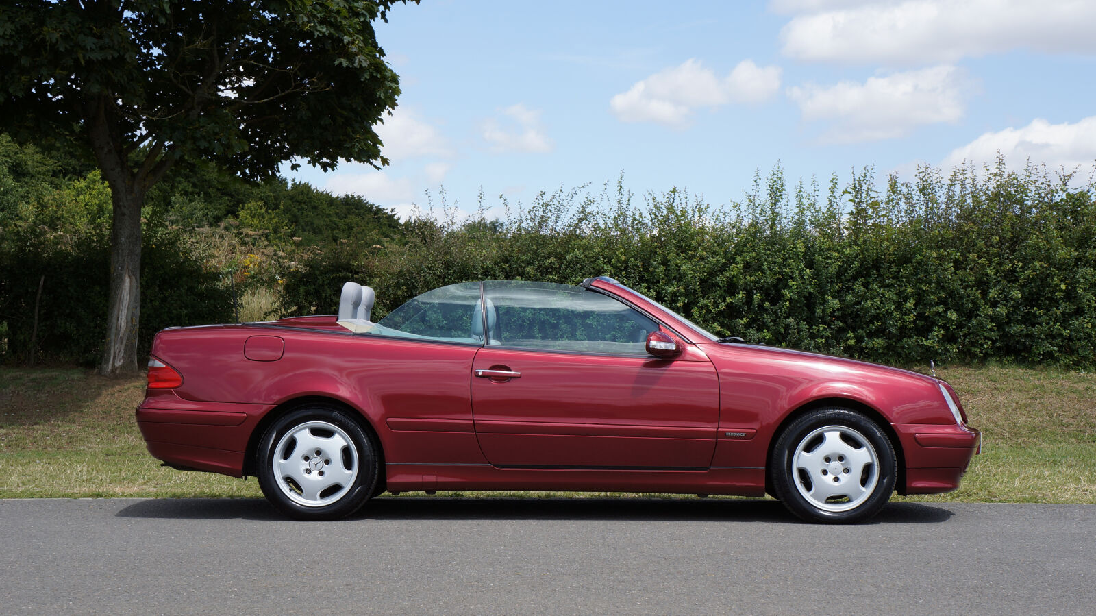Sony Alpha NEX-5N sample photo. Alloy, automobile, car, convertible photography