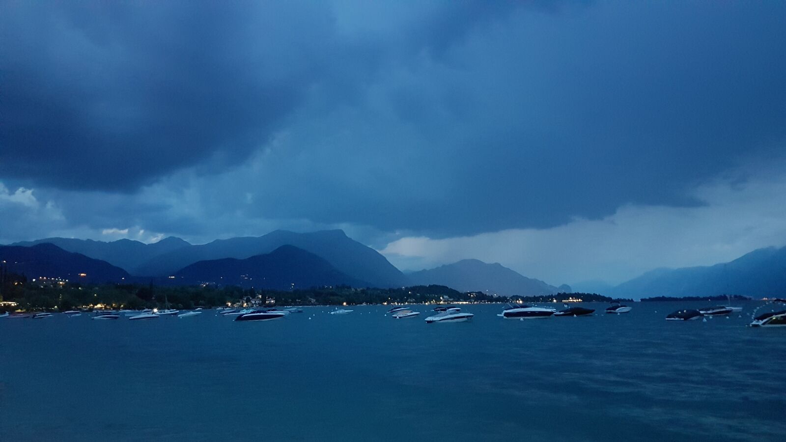 Samsung Galaxy S7 Edge sample photo. Lago di garda, italy photography