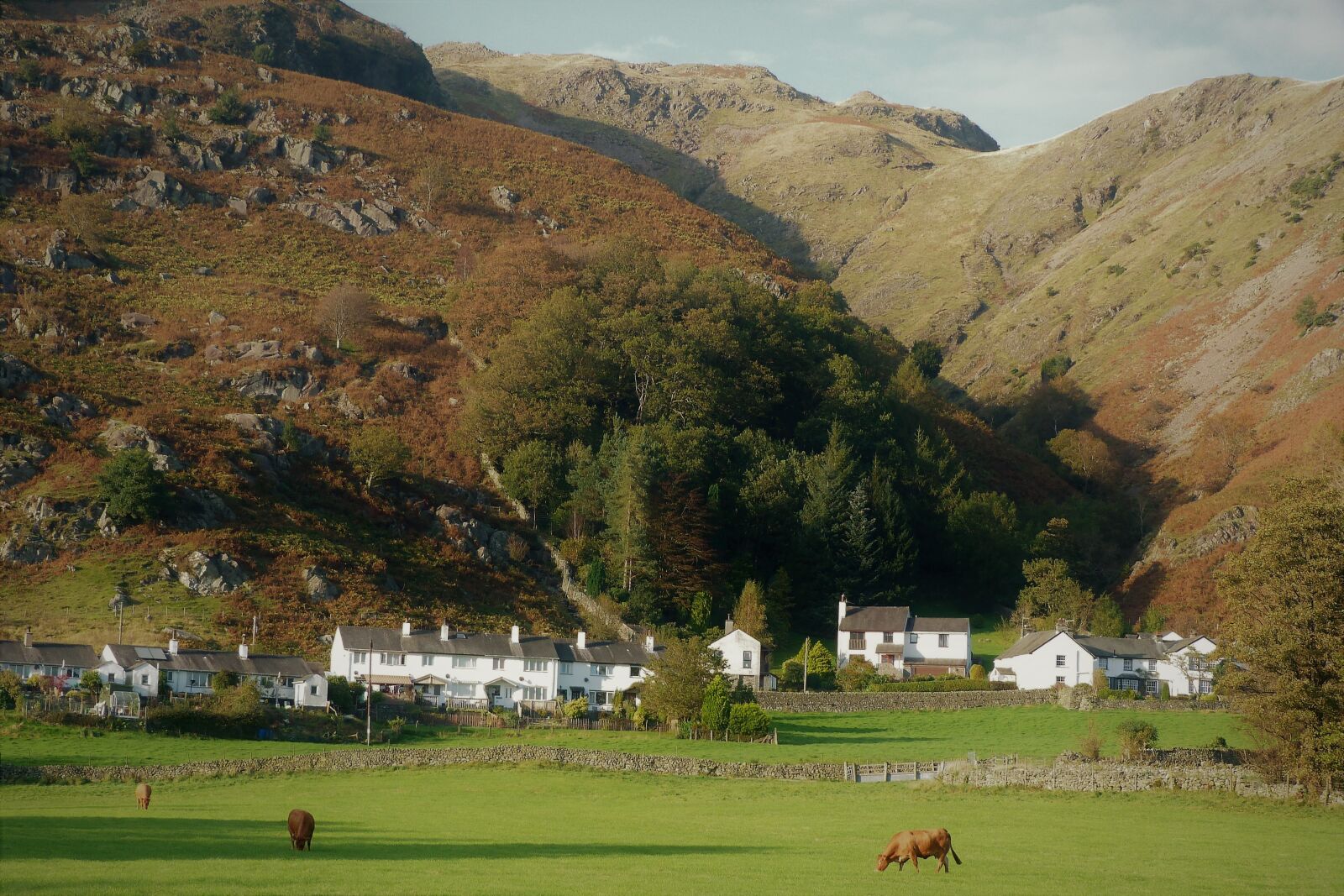 Panasonic Lumix DMC-FZ40 (Lumix DMC-FZ45) sample photo. Landscape, chapel stile, pastoral photography