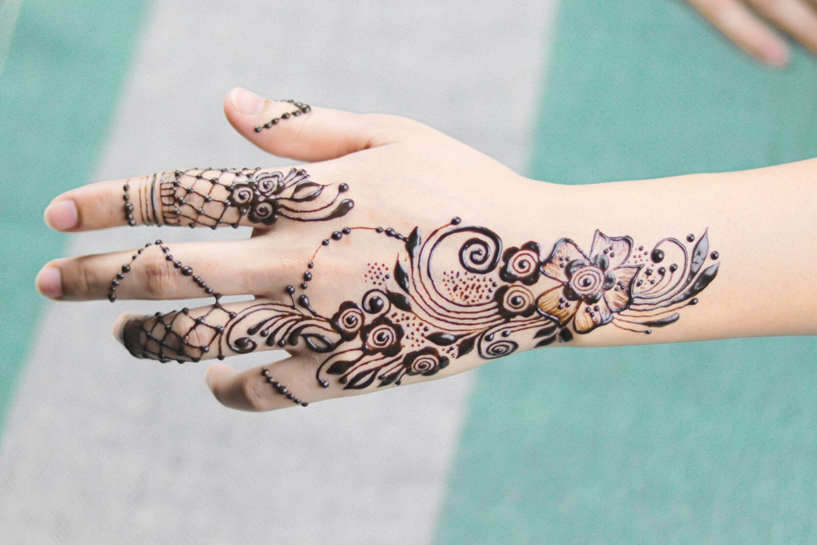 Canon EOS 80D sample photo. Indian, tattoo, henna photography