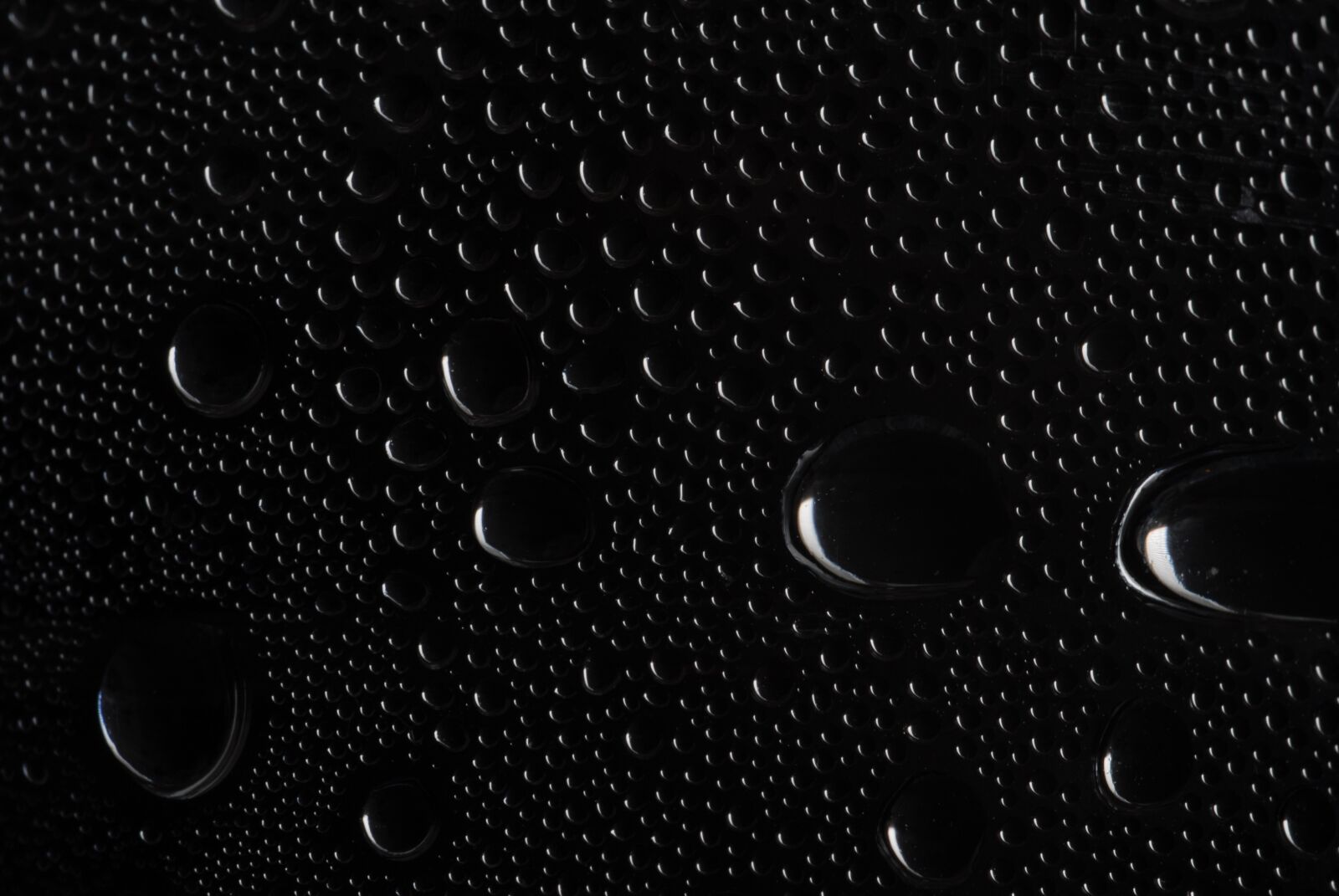 Nikon D200 sample photo. Drops, bubbles, black photography