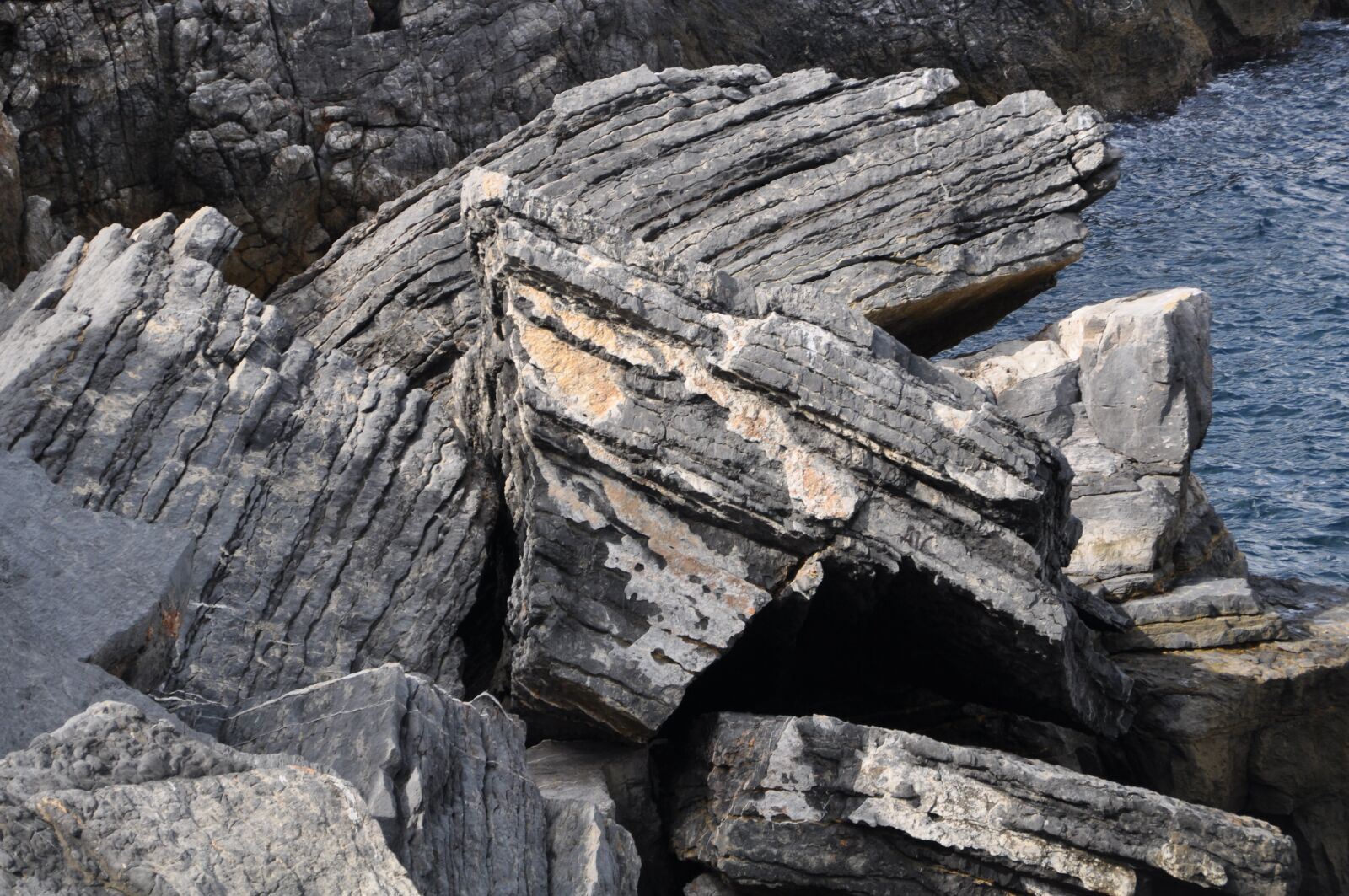 Nikon D5000 sample photo. Rock, boulders, stone photography