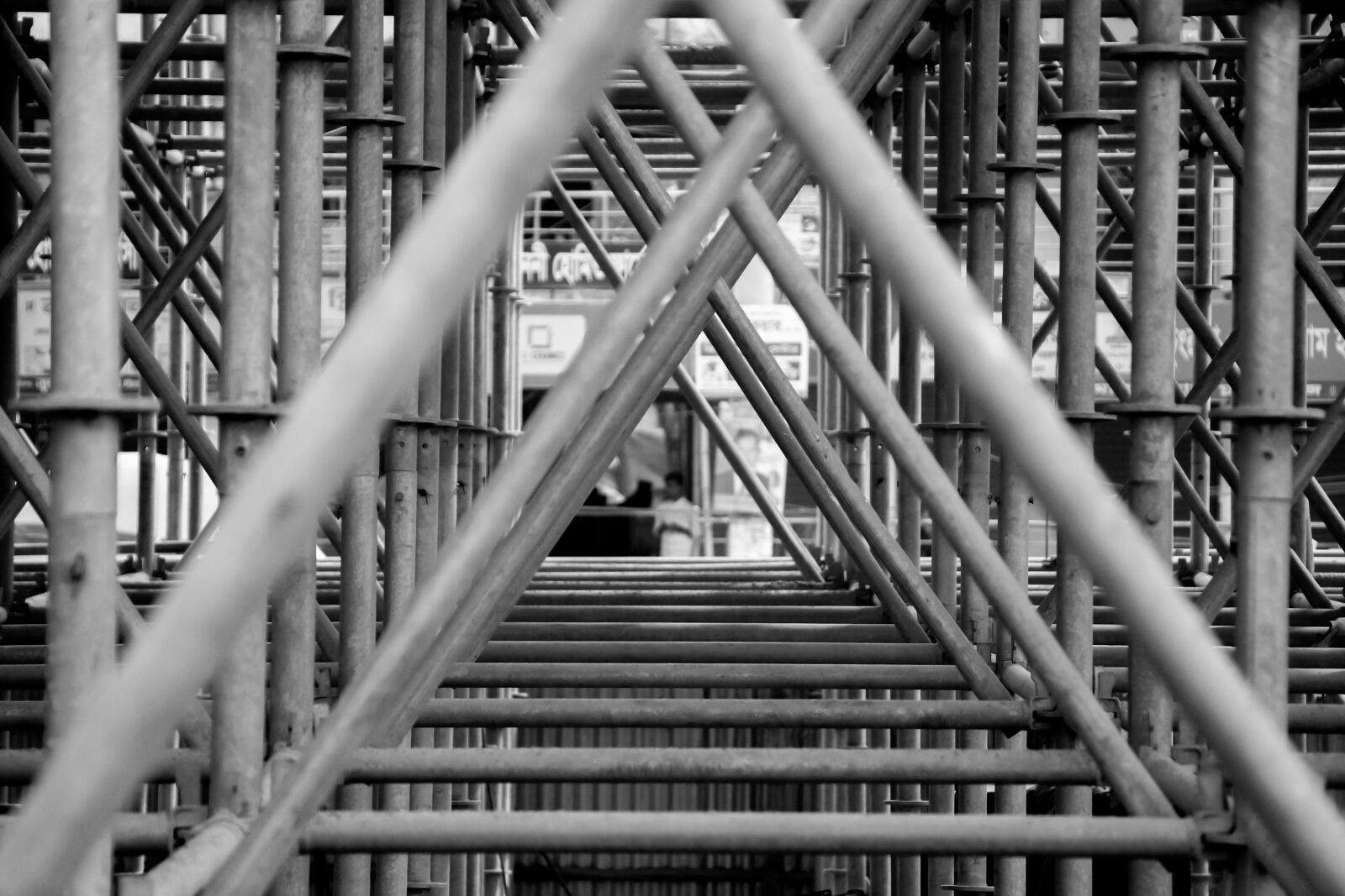 Canon EF-S 18-135mm F3.5-5.6 IS USM sample photo. Construction, construction site, build photography