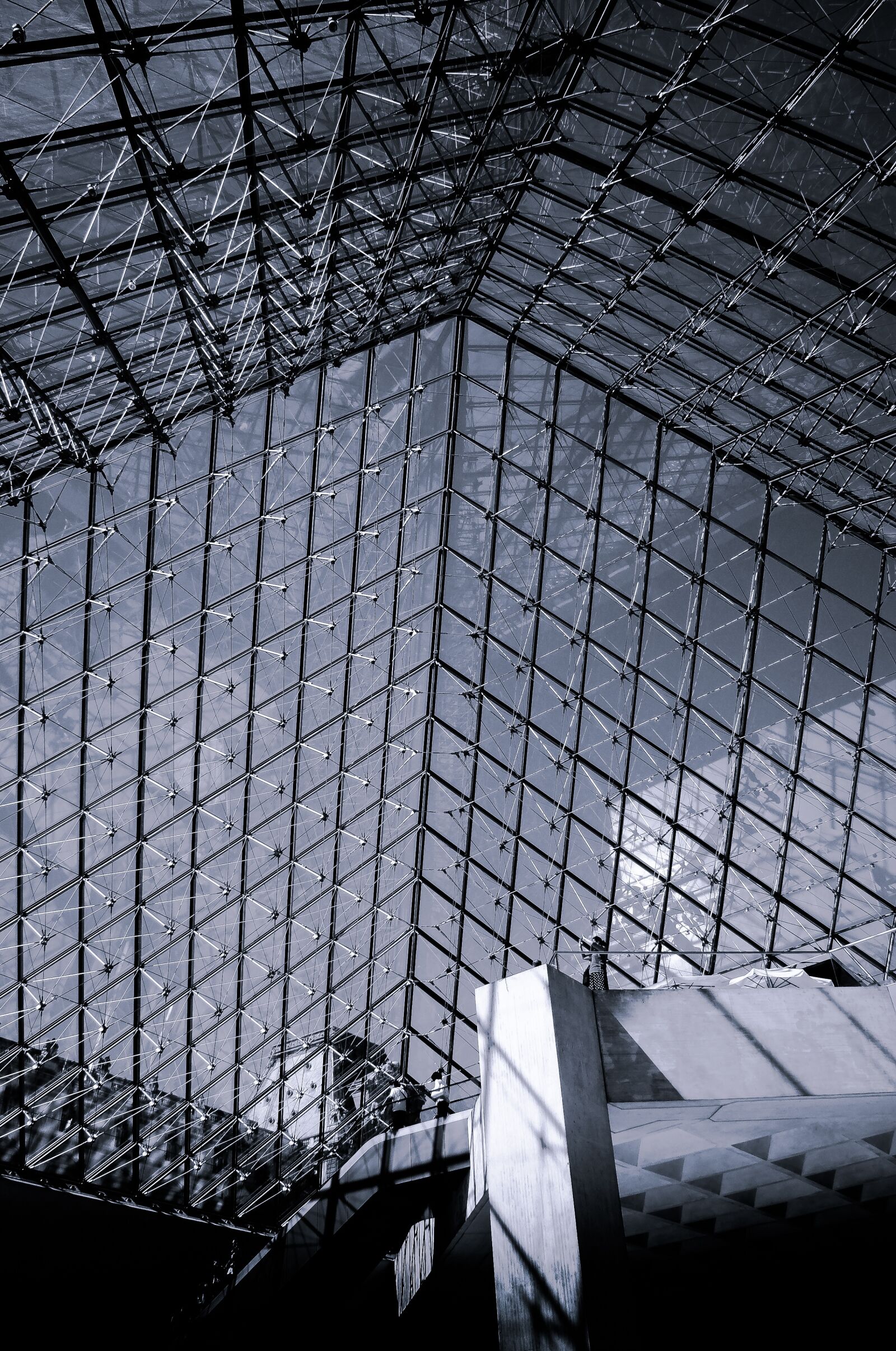 Sony Alpha NEX-C3 + Sony E 18-55mm F3.5-5.6 OSS sample photo. Glass, metal, architecture photography