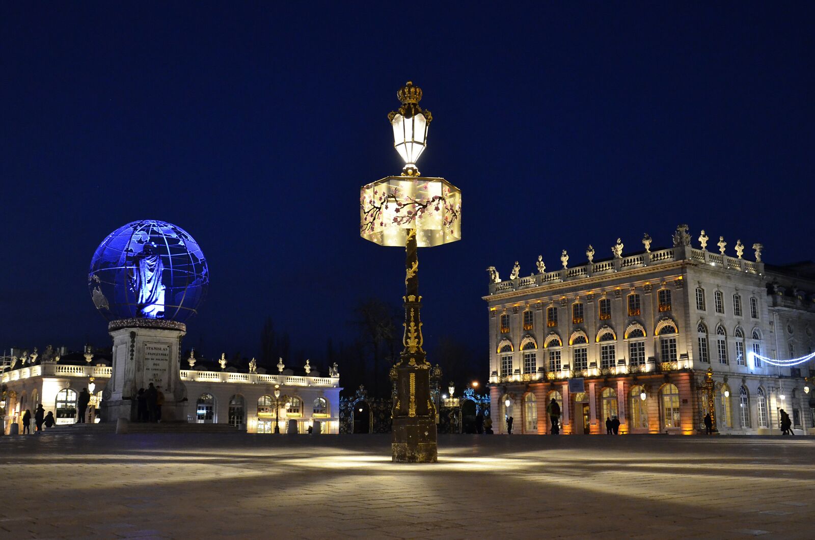 Nikon D5100 sample photo. St nicholas, best wishes photography