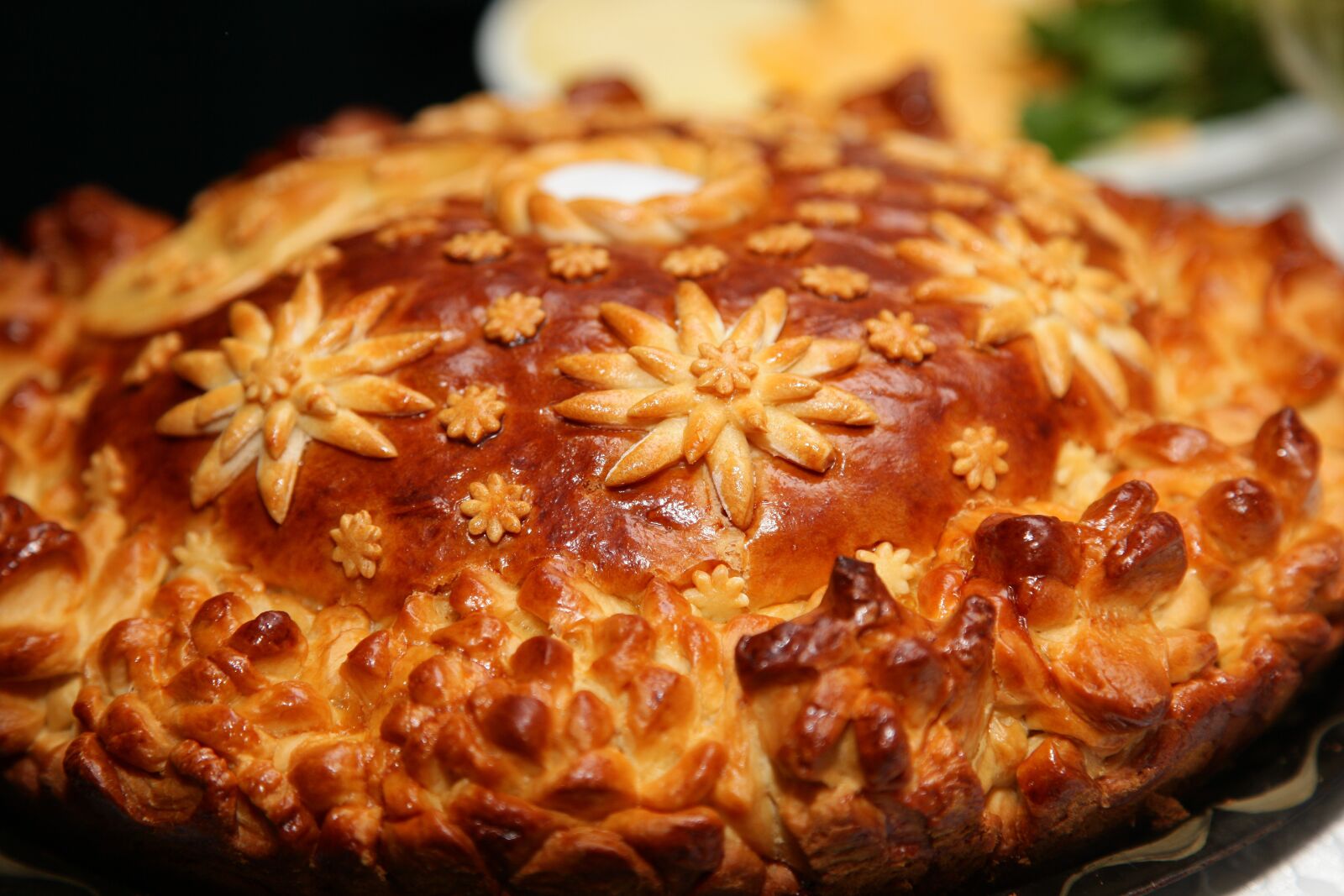 Canon EOS 5D Mark II sample photo. Loaf, bread, russia photography