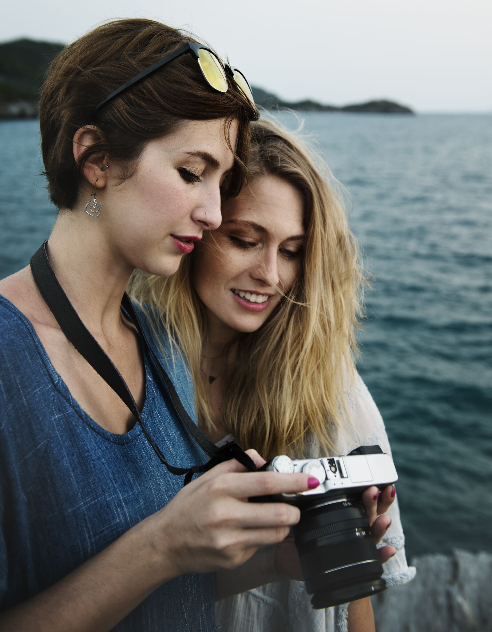 Nikon D810 sample photo. Camera, casual, cheerful photography