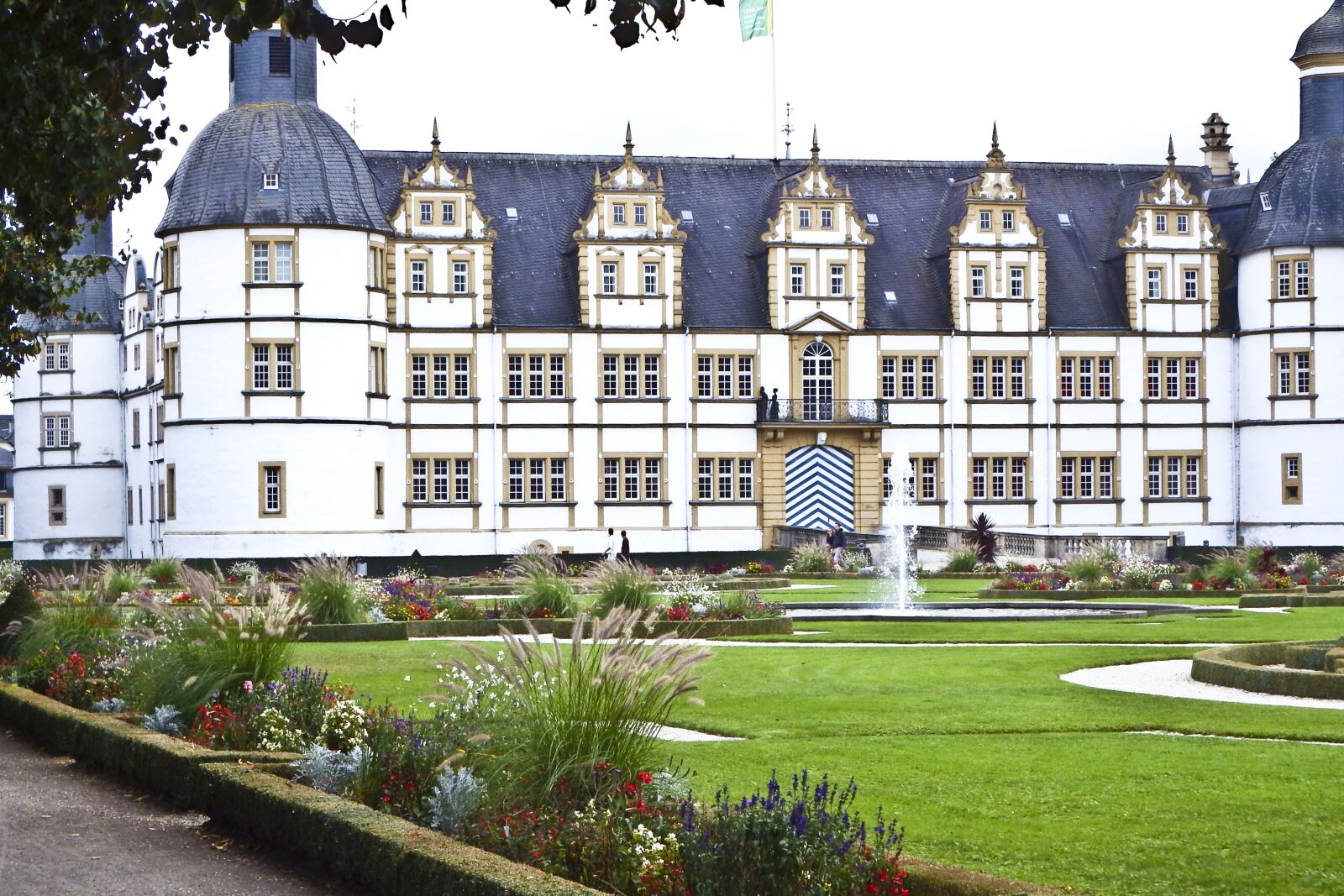 Fujifilm FinePix SL1000 sample photo. Castle, beautiful, romantic photography