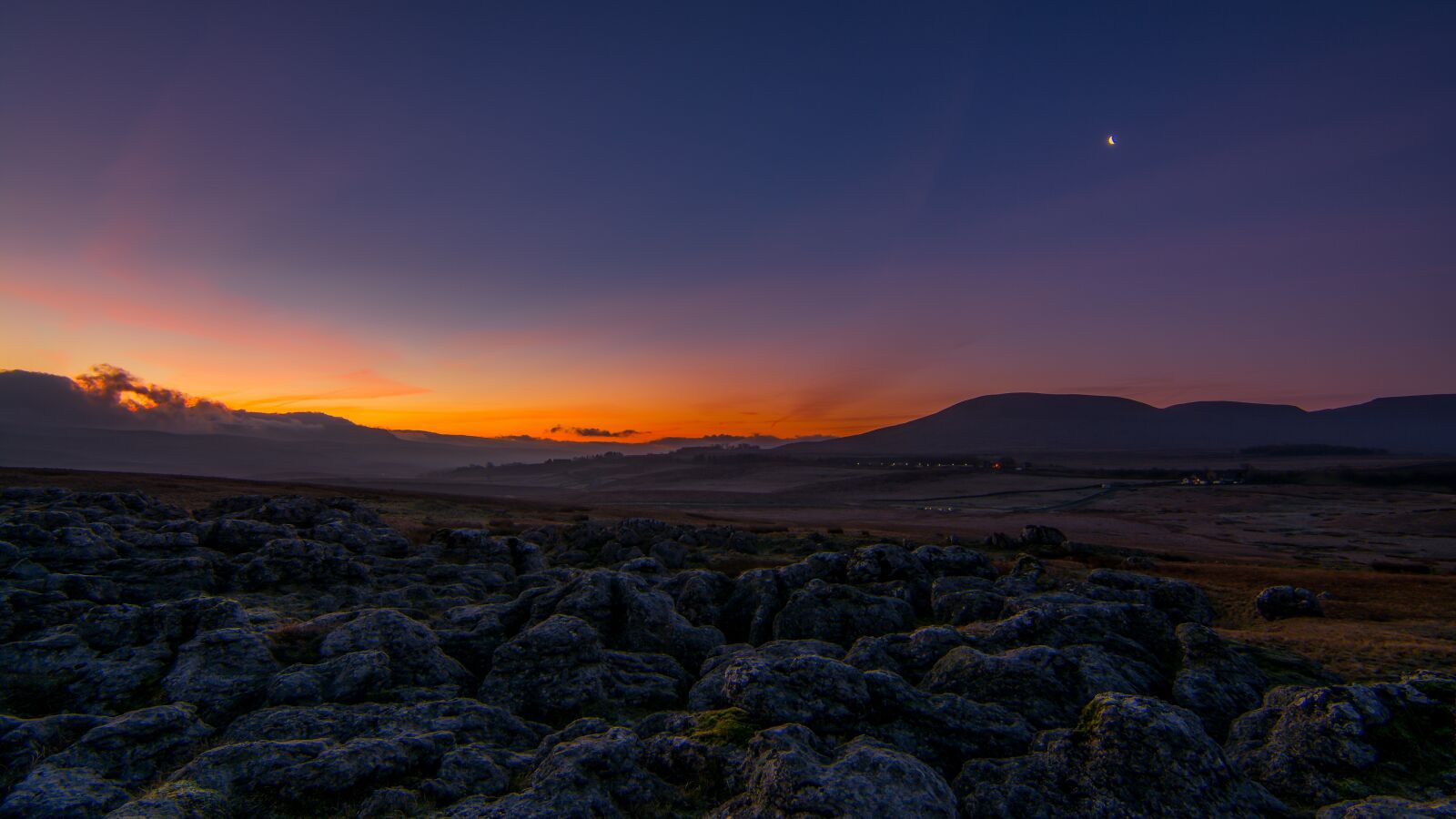 Tokina AT-X Pro 11-16mm F2.8 DX II sample photo. Landscape, first, light photography