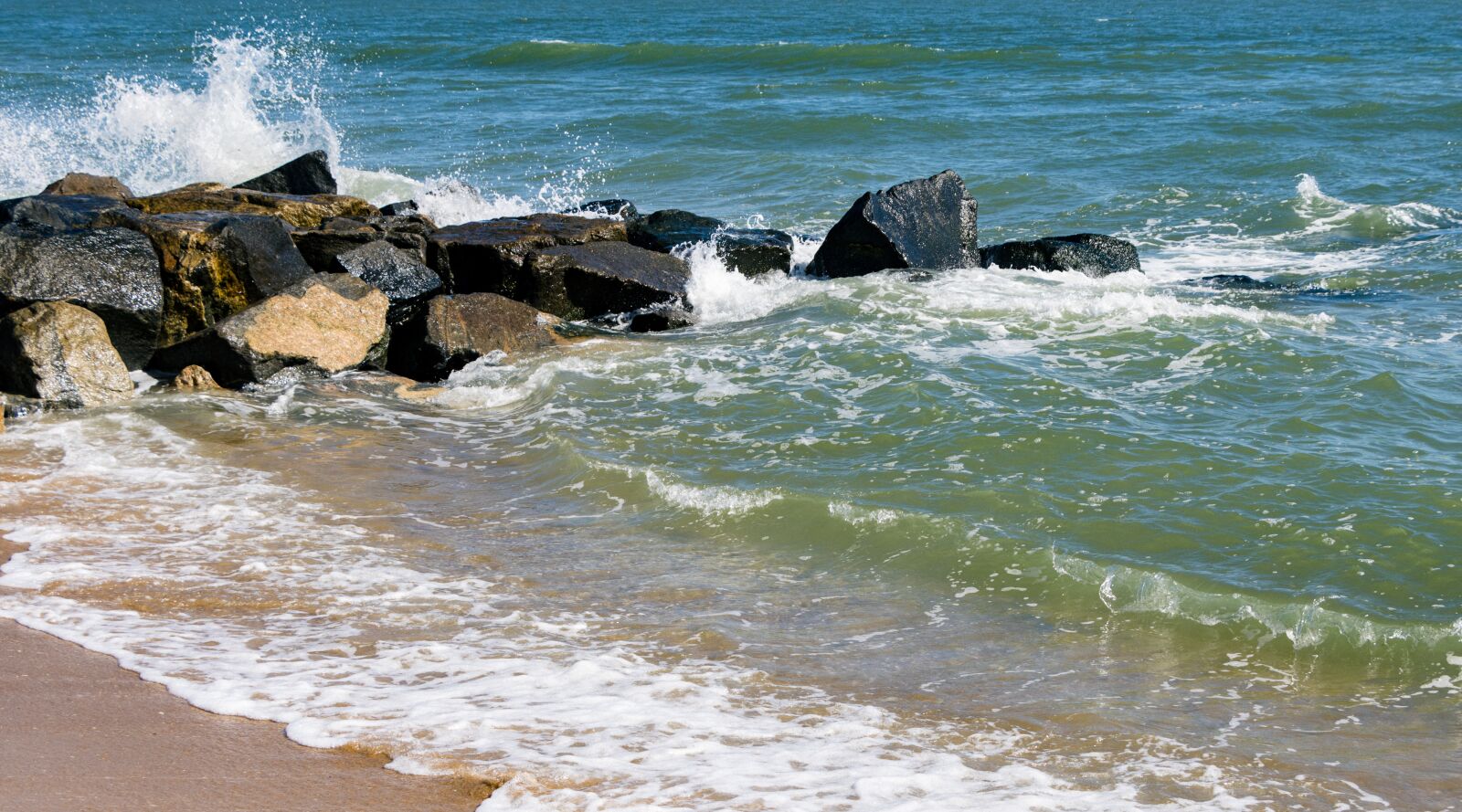 Canon EOS 90D sample photo. Beach, ocean, waves photography