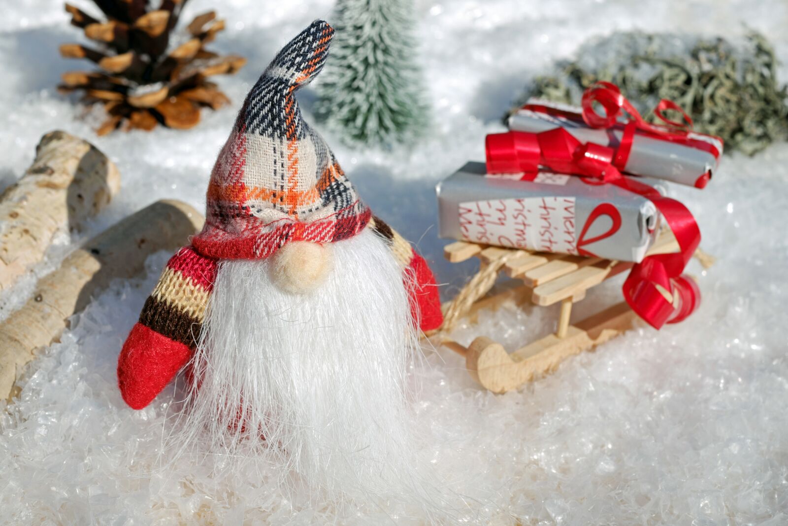 Fujifilm X-T10 + Fujifilm XF 35mm F1.4 R sample photo. Santa claus, christmas motif photography