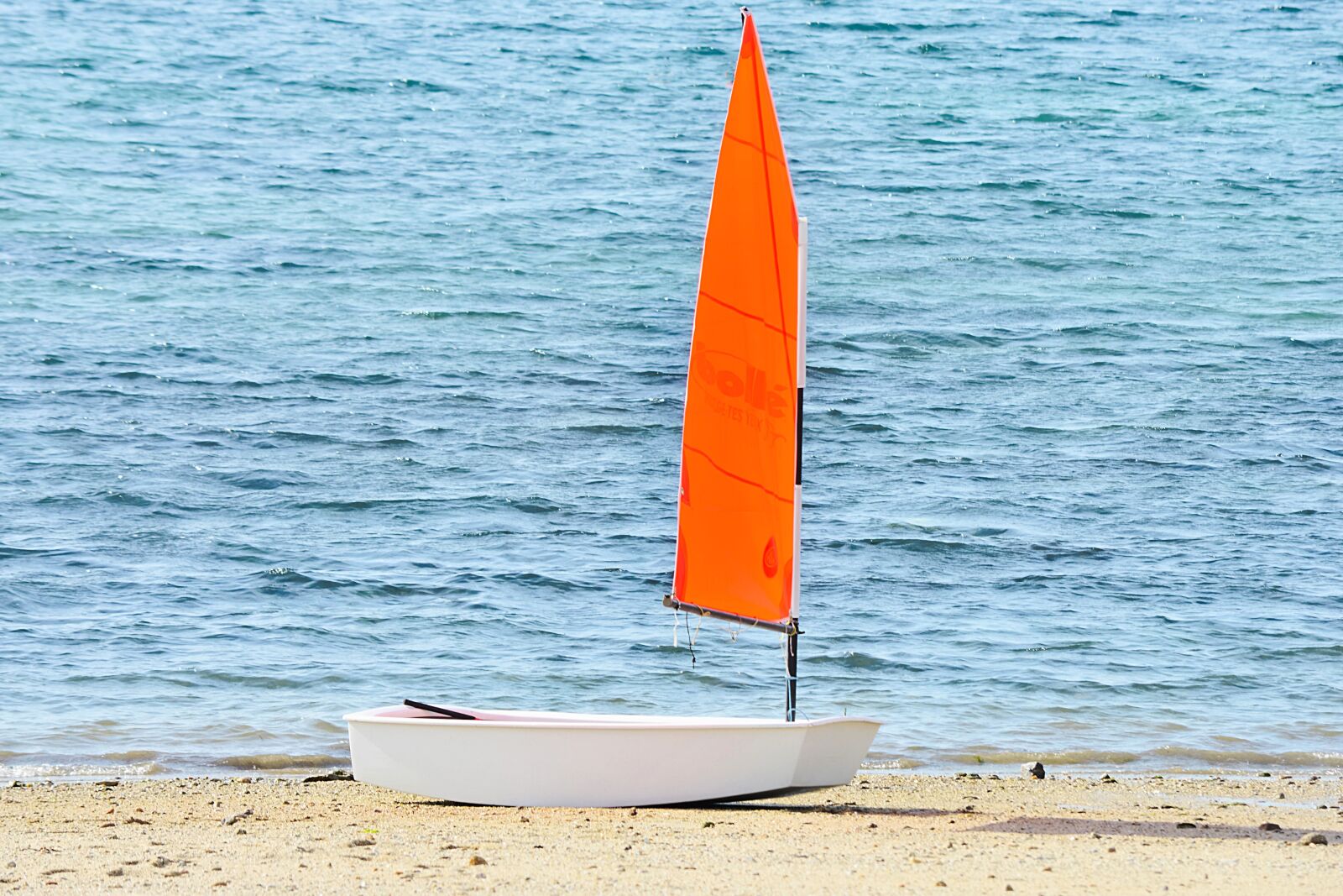 Nikon D5200 sample photo. Vacation, water, waves, beach photography