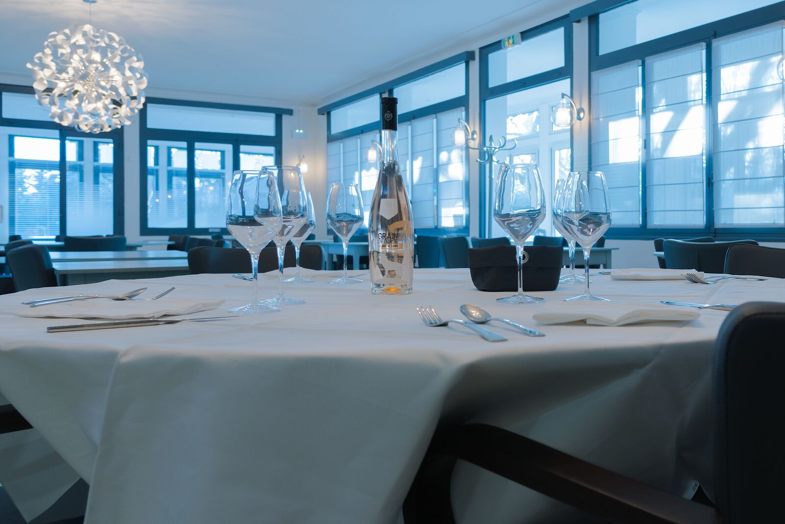Nikon D750 sample photo. Restaurant, table, wine photography