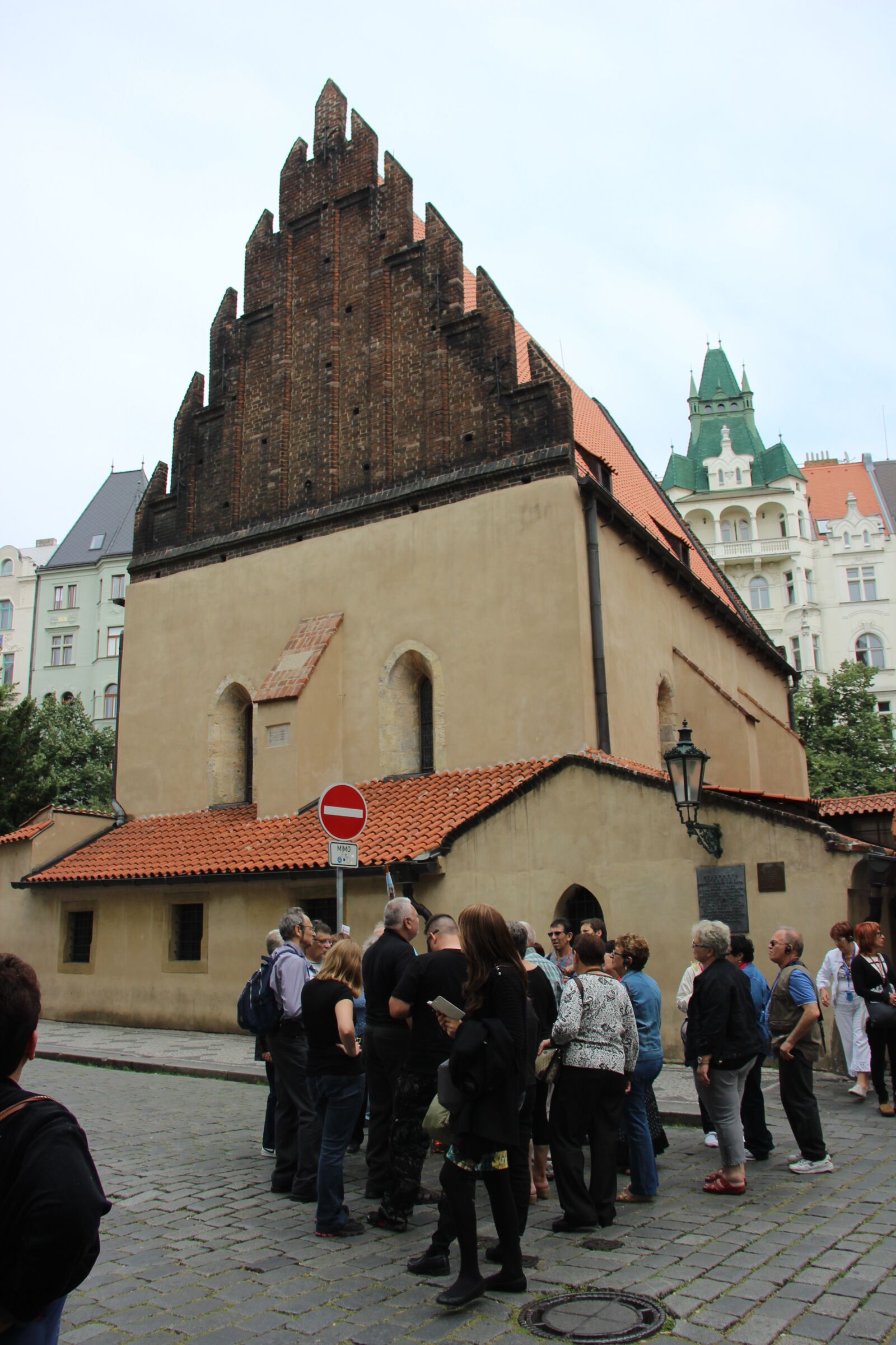 Canon EOS 600D (Rebel EOS T3i / EOS Kiss X5) sample photo. Prague, synagogue, hurghada synagogue photography