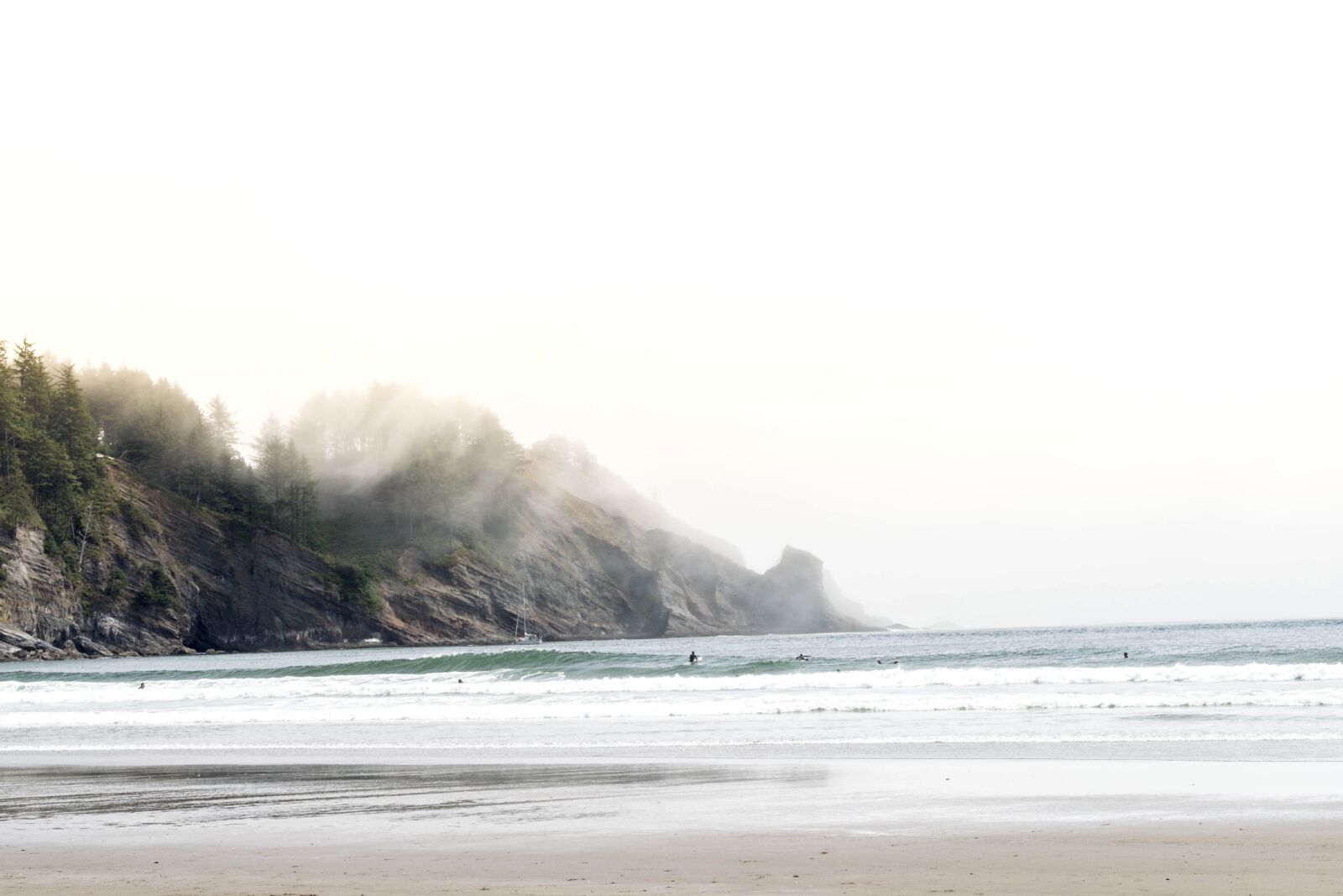 Nikon D5200 sample photo. Coast, water, beach, sea photography