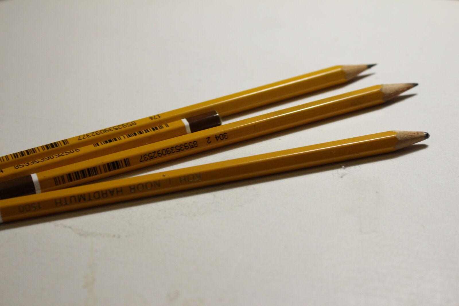 Canon EOS 700D (EOS Rebel T5i / EOS Kiss X7i) sample photo. Art, drawing, pencils, theme photography