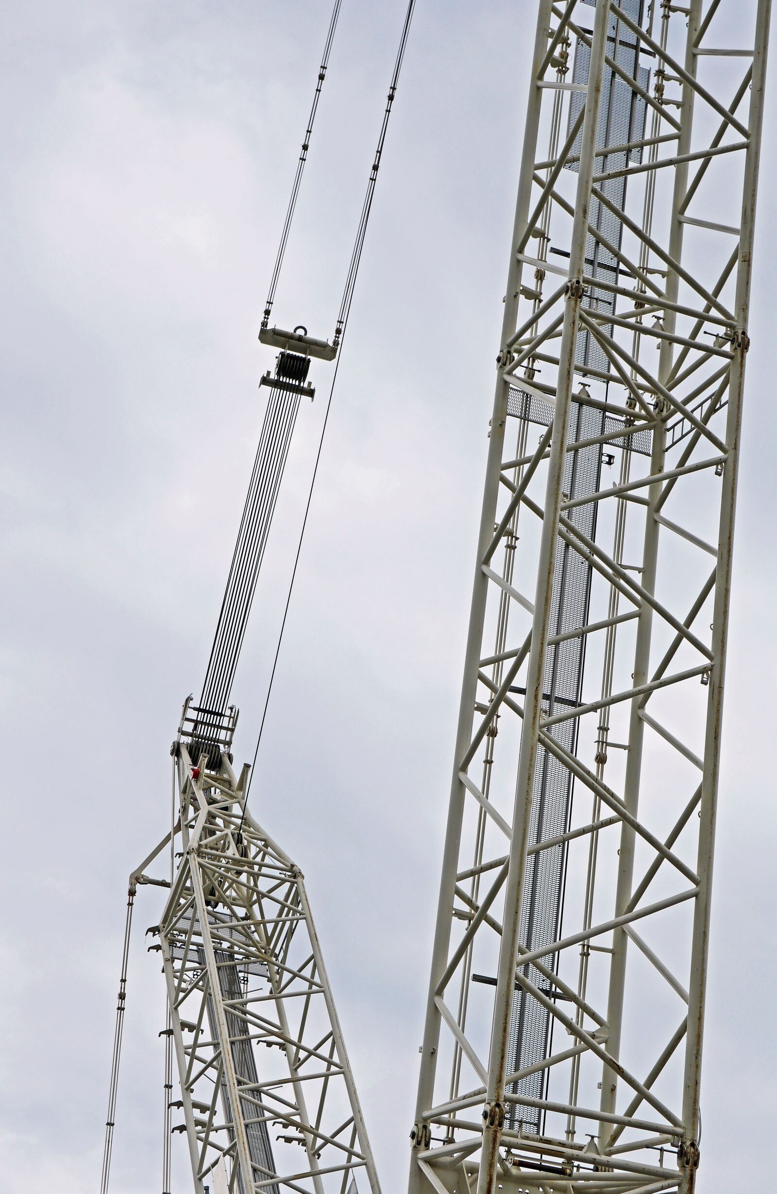Panasonic Lumix DMC-GX8 sample photo. Crane boom, return, the photography