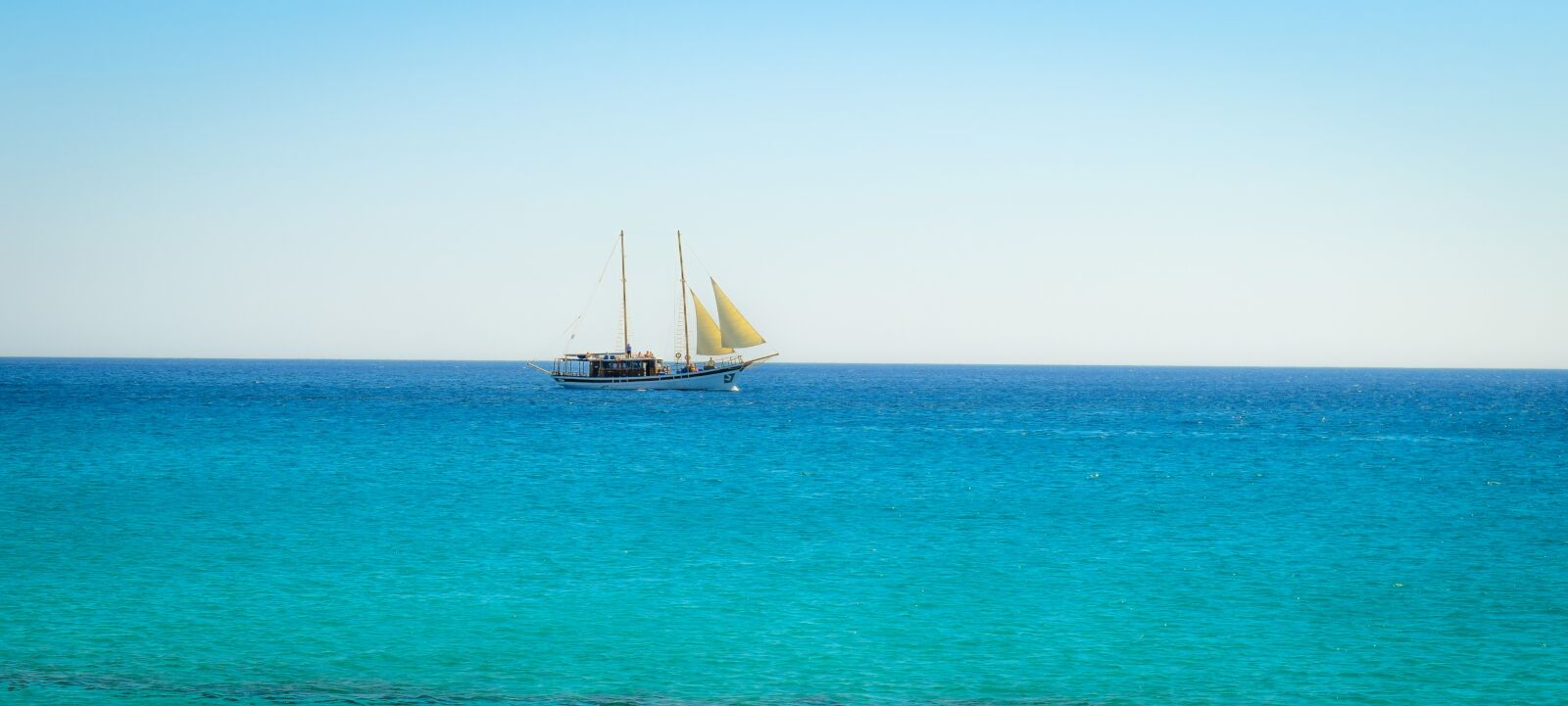 Nikon D3300 sample photo. Cruise ship, traditional, sea photography