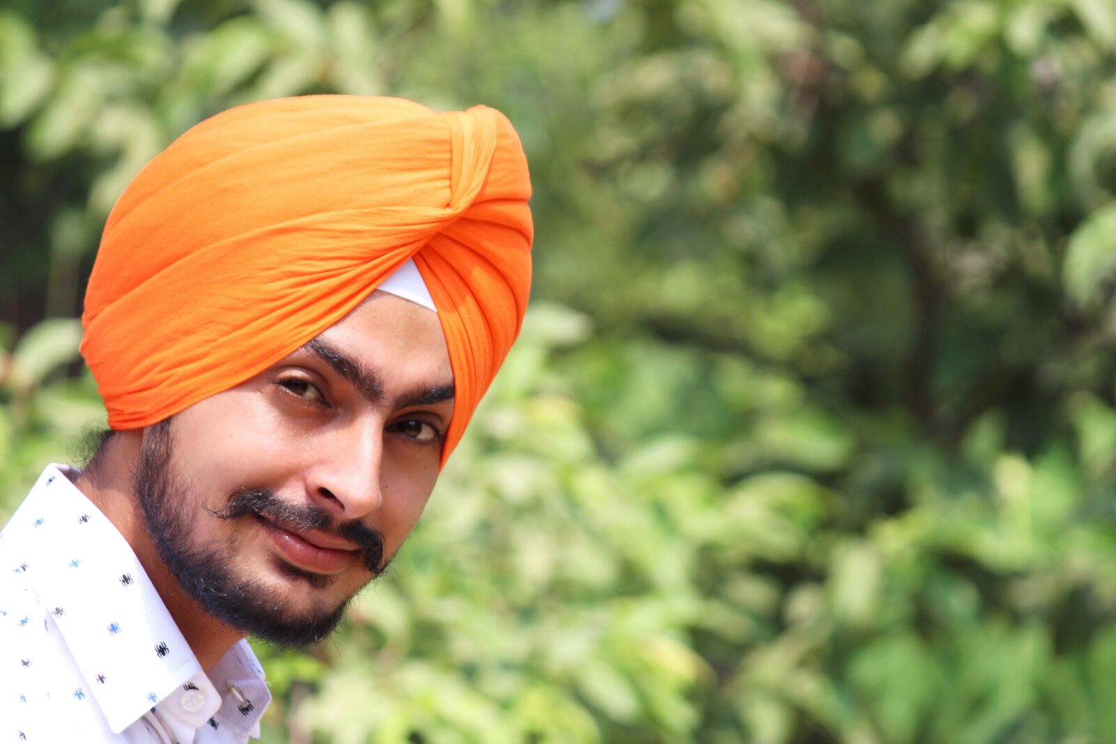 Canon EOS 700D (EOS Rebel T5i / EOS Kiss X7i) sample photo. Indian, turban, fashion photography