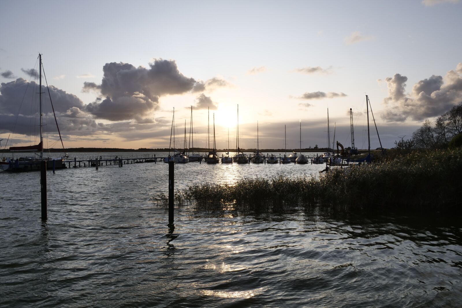 Panasonic Lumix DC-G9 sample photo. Port, autumn, sunset photography