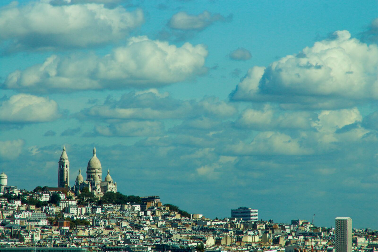 Canon EOS 700D (EOS Rebel T5i / EOS Kiss X7i) sample photo. Paris, church, city photography