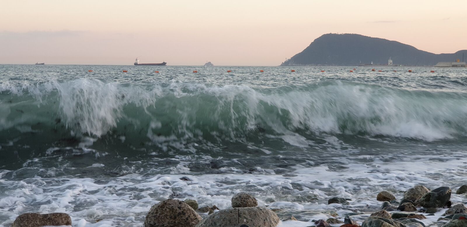 Samsung Galaxy S9+ sample photo. Busan, in the evening photography