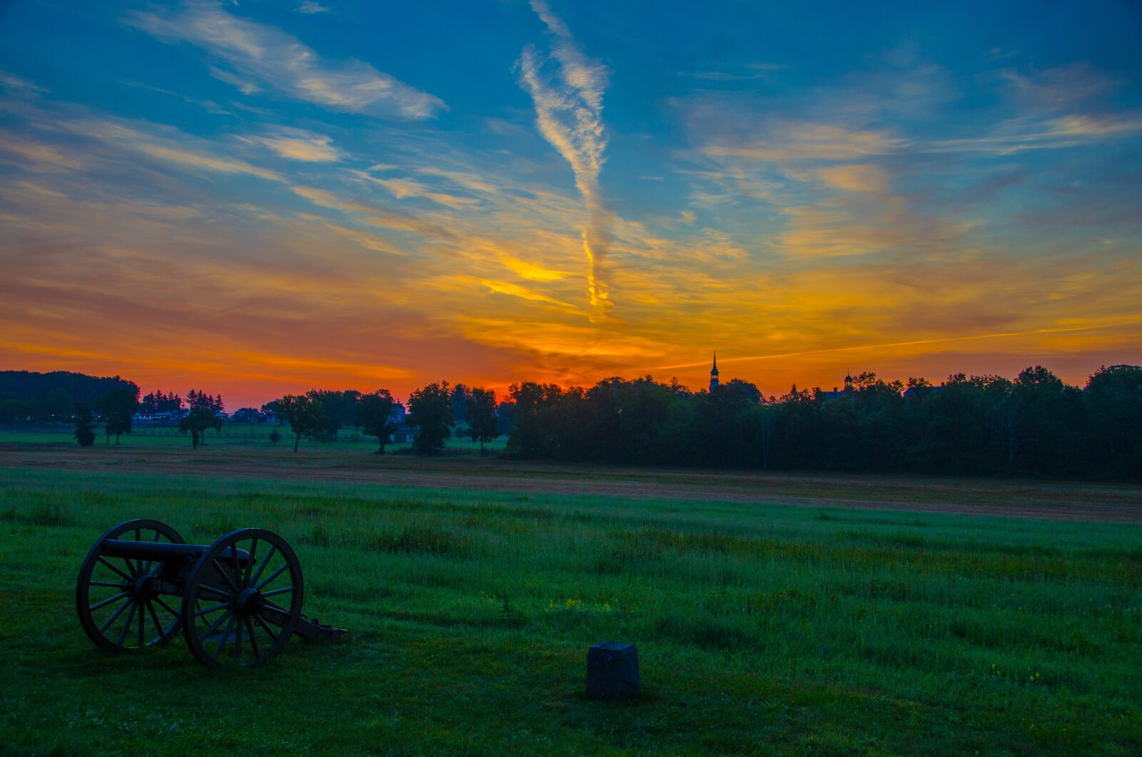 Nikon D5100 sample photo. Battlefield, sky, sunrise photography