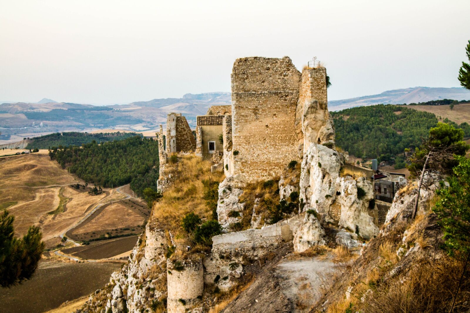 Canon EOS 1100D (EOS Rebel T3 / EOS Kiss X50) sample photo. Castle, middle ages, borgo photography