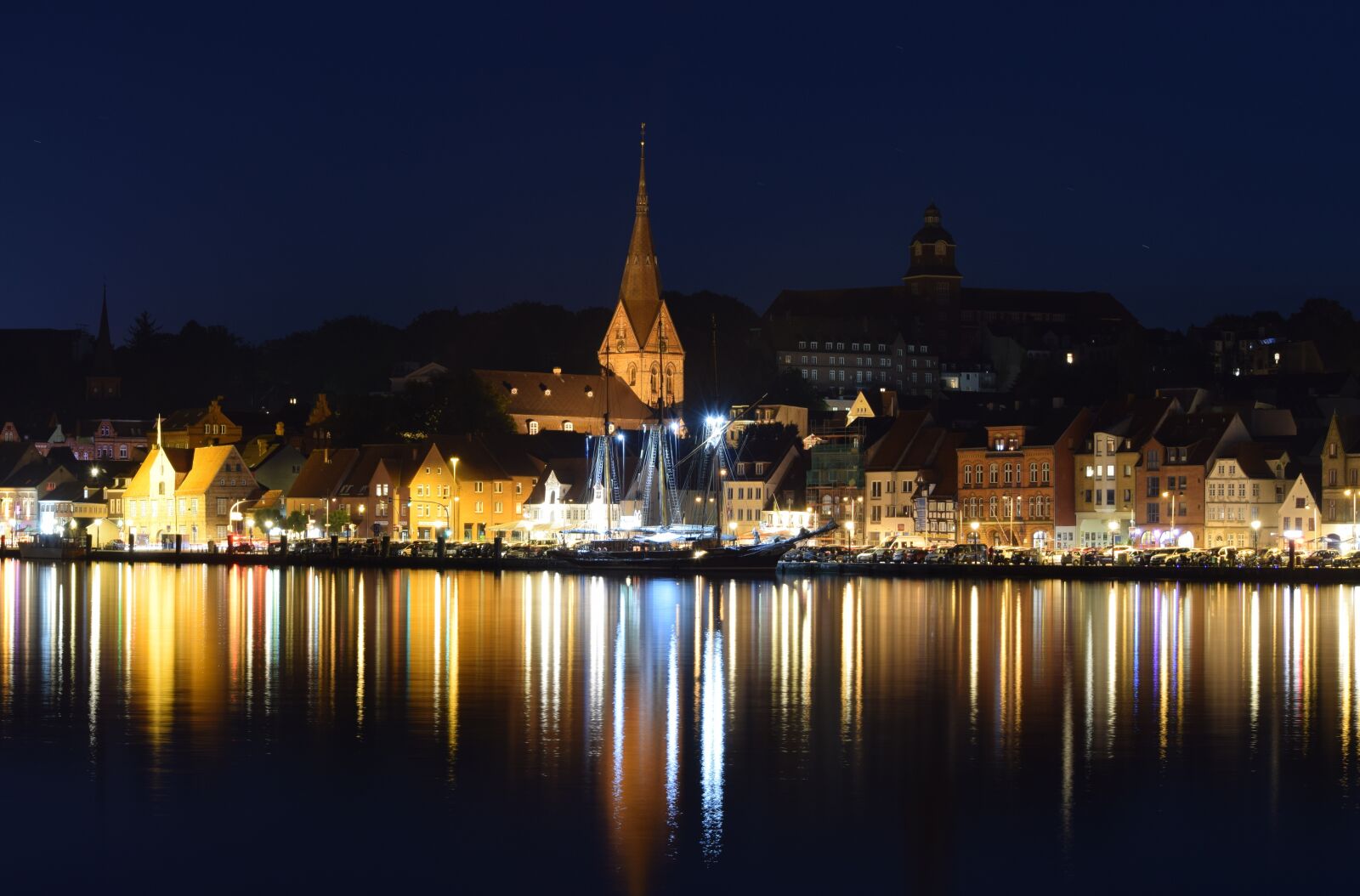 Nikon D5300 sample photo. Night photograph, city, port photography