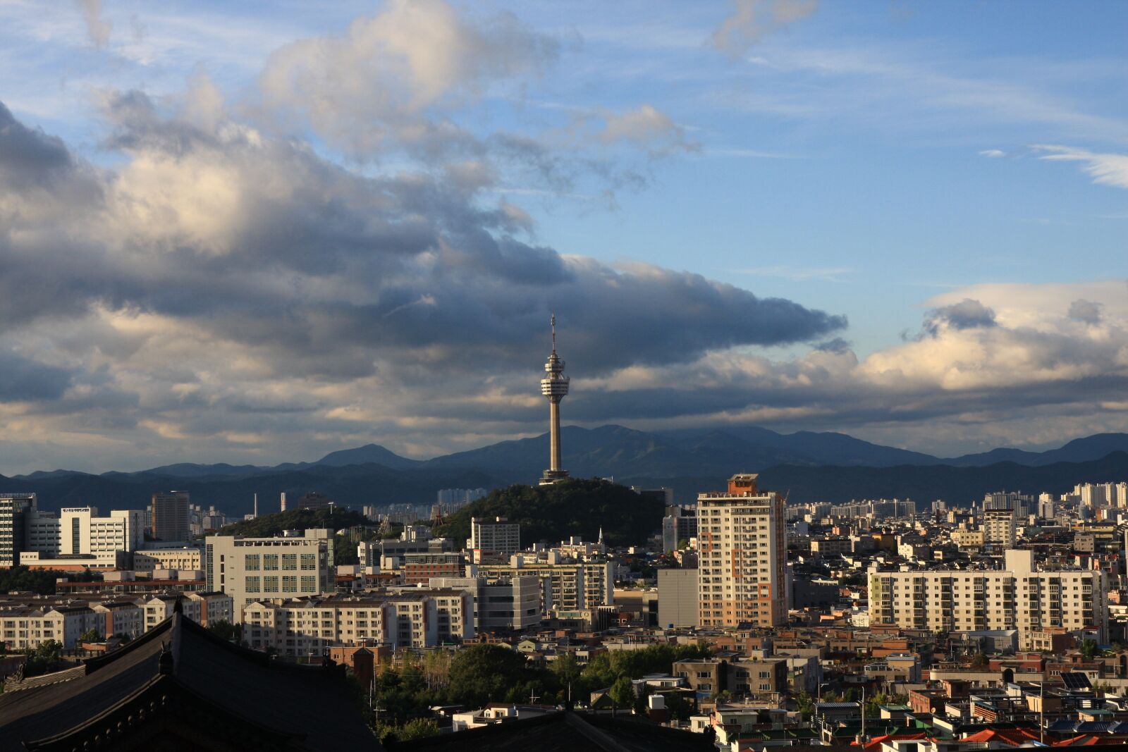 Canon EOS 40D sample photo. City, sky, architecture photography