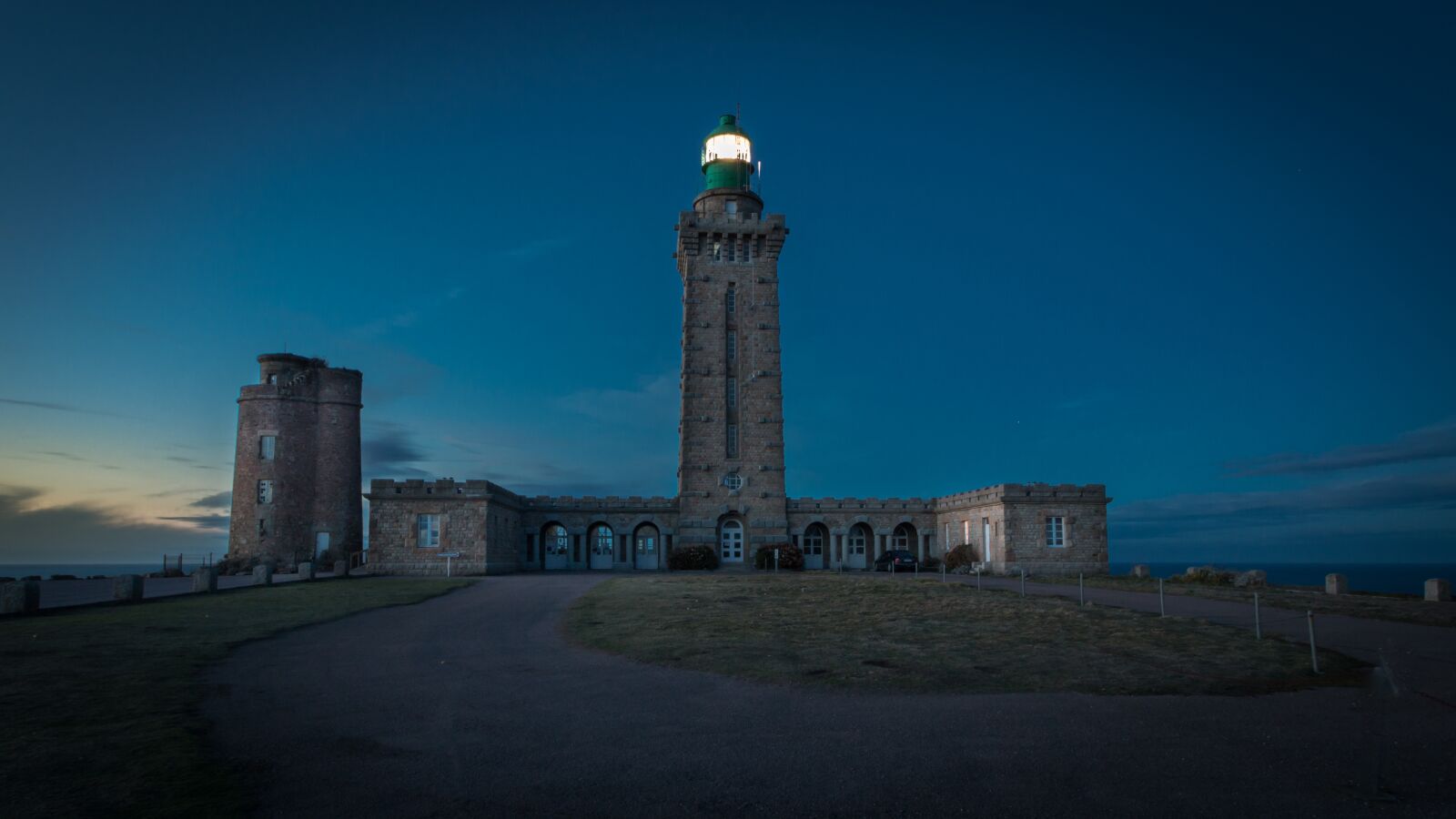Canon EOS 70D sample photo. Lighthouse, frehel, france photography