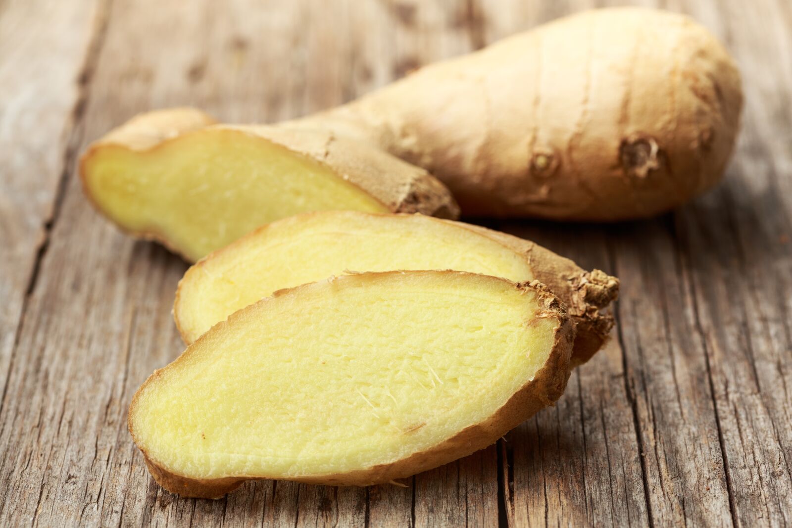 Canon EF 100mm F2.8 Macro USM sample photo. Ginger, root, radish photography