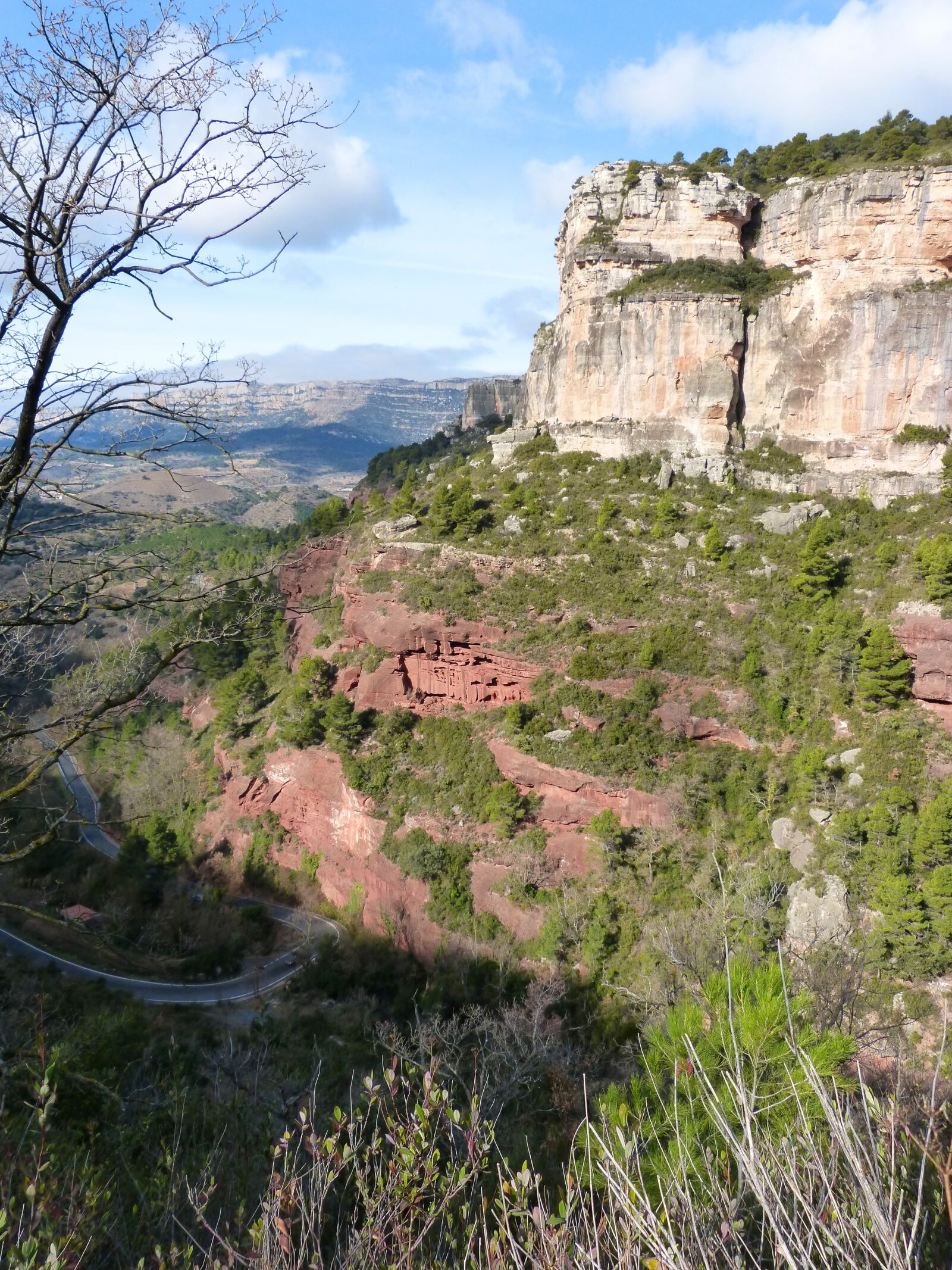Panasonic DMC-FZ62 sample photo. Mountain, limestone, red sandstone photography