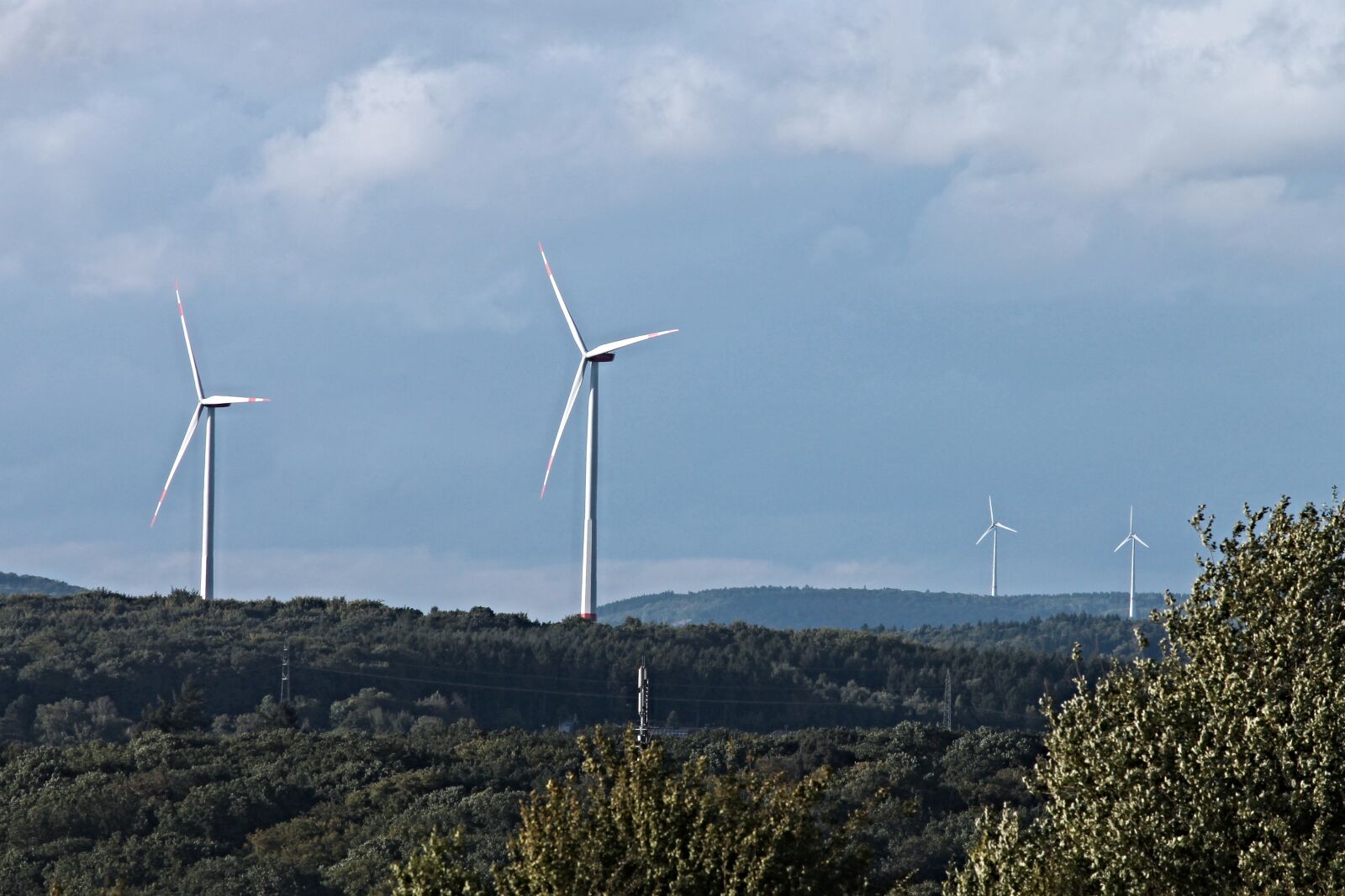 Canon EOS 1100D (EOS Rebel T3 / EOS Kiss X50) sample photo. Windr der, wind energy photography