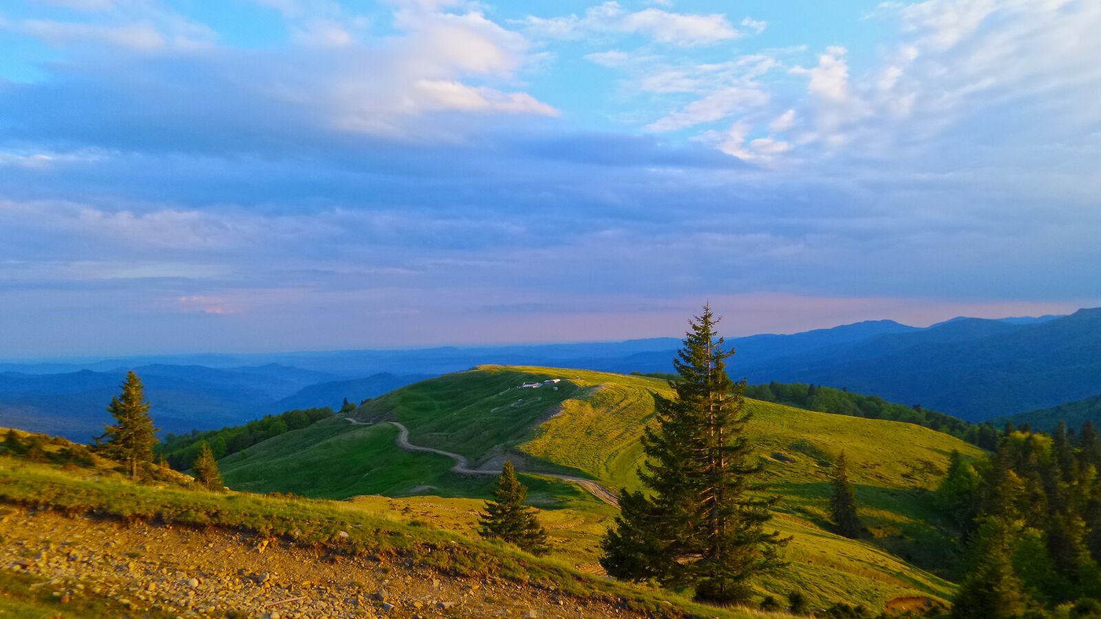 Samsung Galaxy K Zoom sample photo. Romania, ciucas, mountain photography