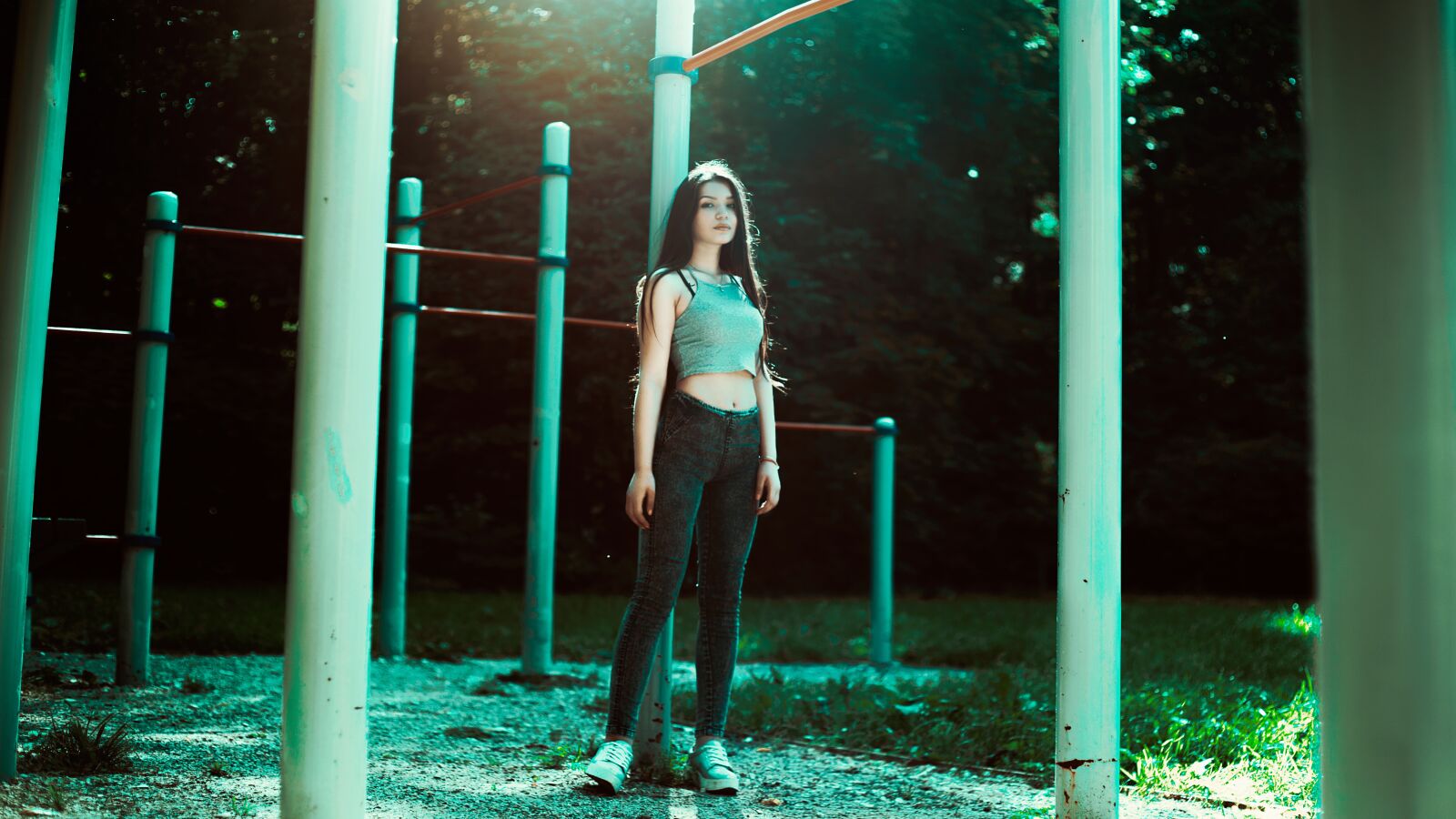 Canon EOS 5D Mark III sample photo. Jeans with high waist photography