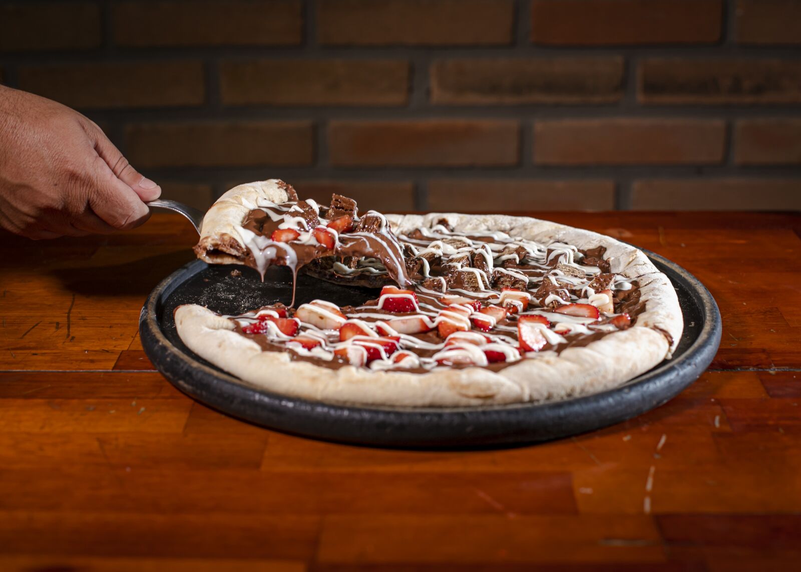Canon EF 50mm F1.4 USM sample photo. Pizza, candy, food photography