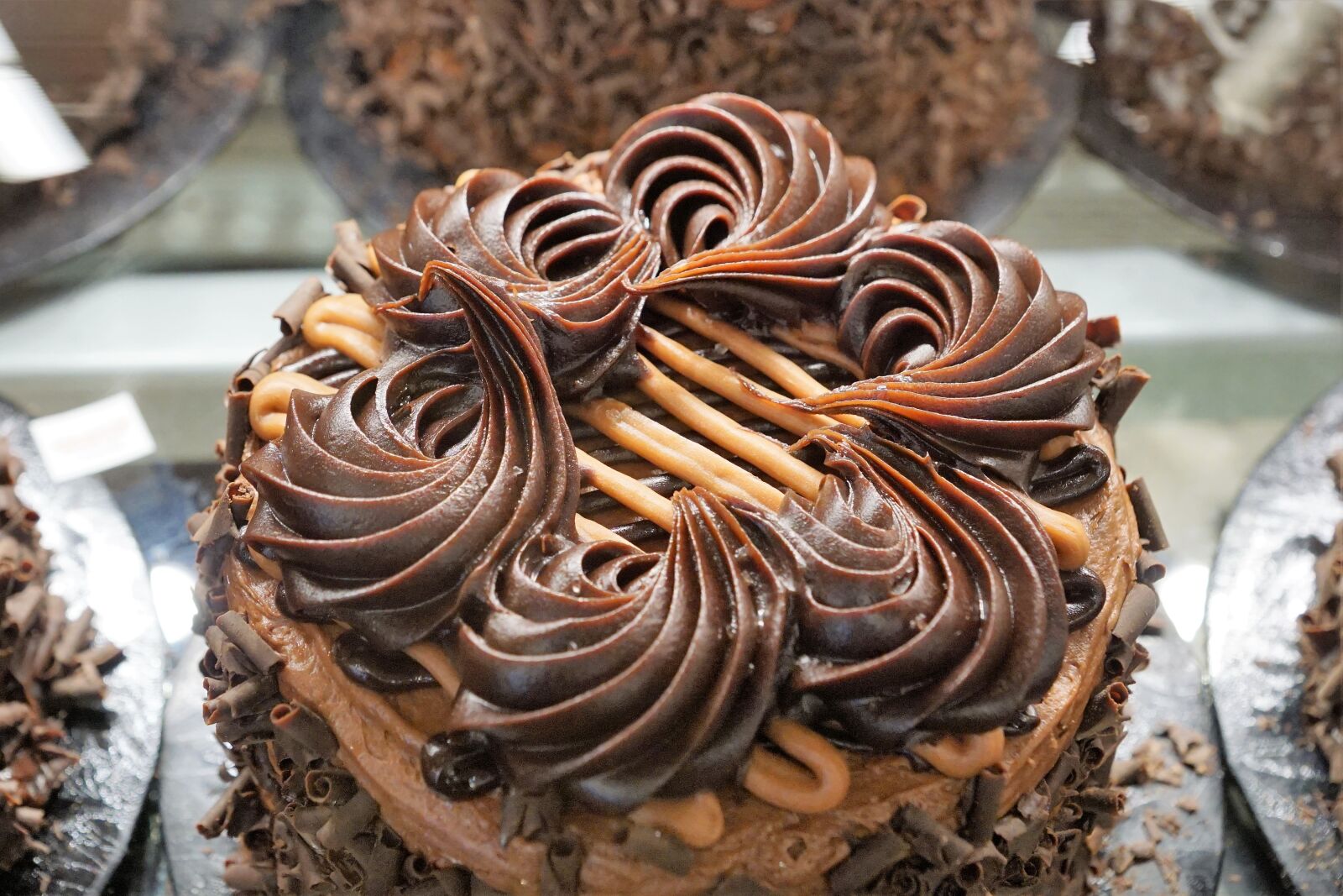 Sony ILCA-77M2 + Sony DT 16-50mm F2.8 SSM sample photo. Cake, chocolate, eat photography