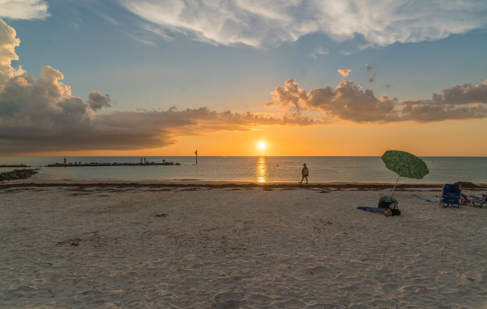 Sony FE 24-240mm F3.5-6.3 OSS sample photo. Ocean, sunset, beach photography