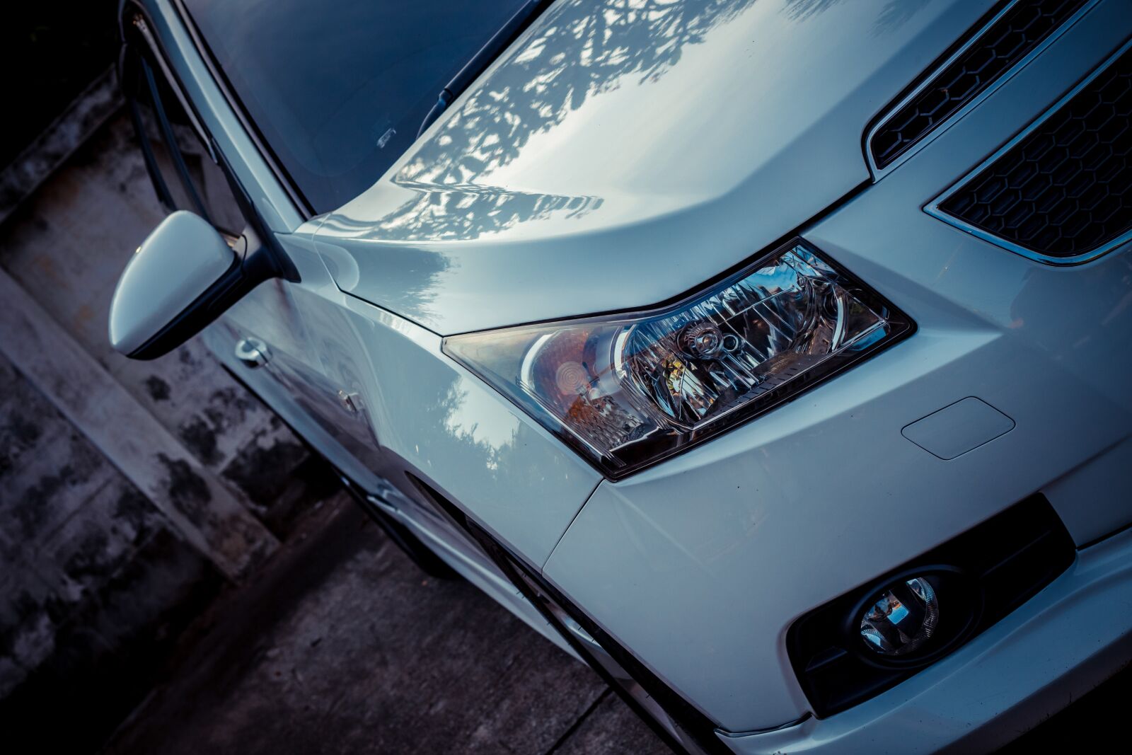 Canon EOS 700D (EOS Rebel T5i / EOS Kiss X7i) + Canon EF 50mm F1.8 STM sample photo. Vehicle, chevrolet cruze, chevrolet photography